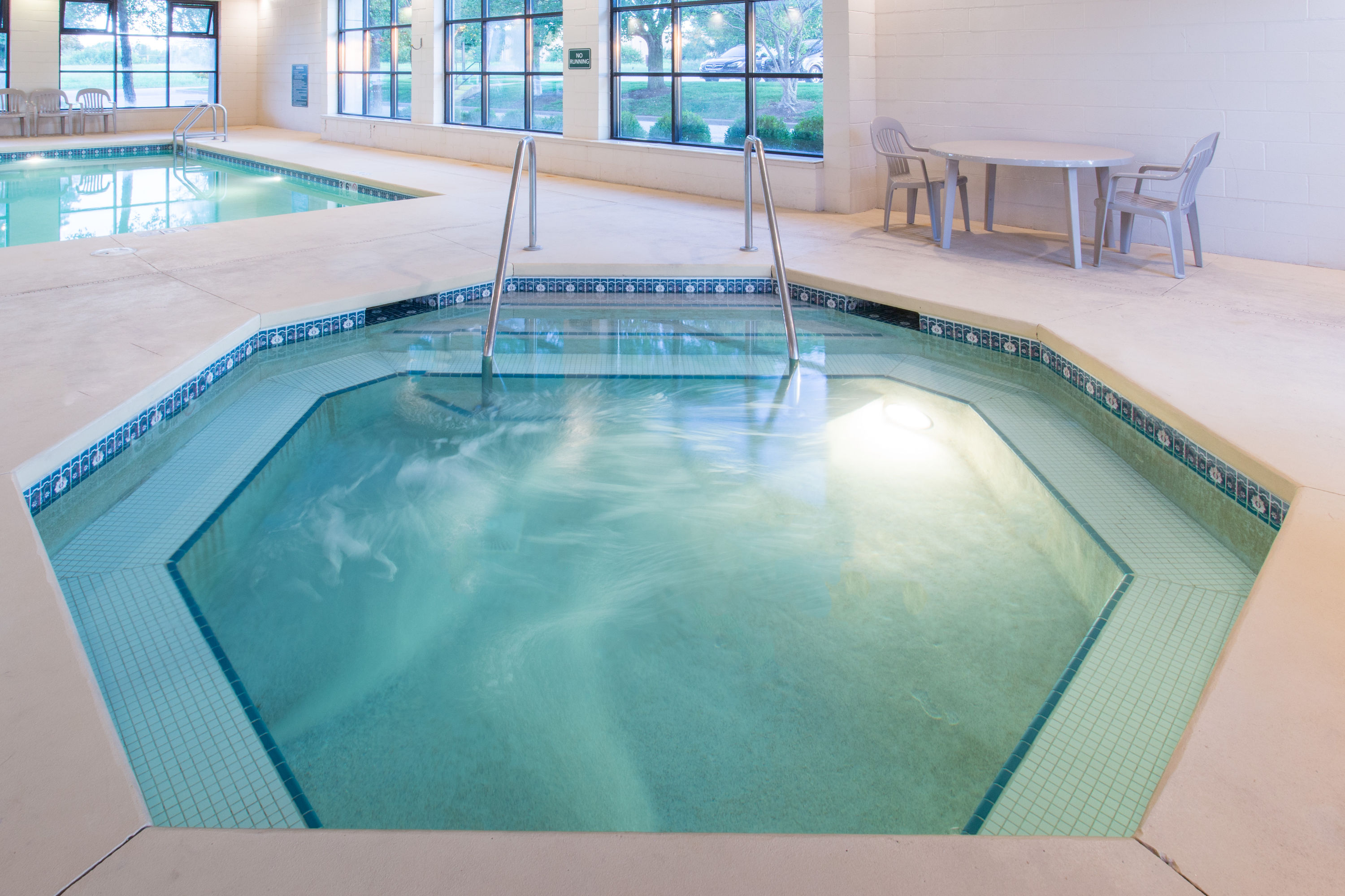 Baymont by Wyndham Davenport Davenport IA Hotels