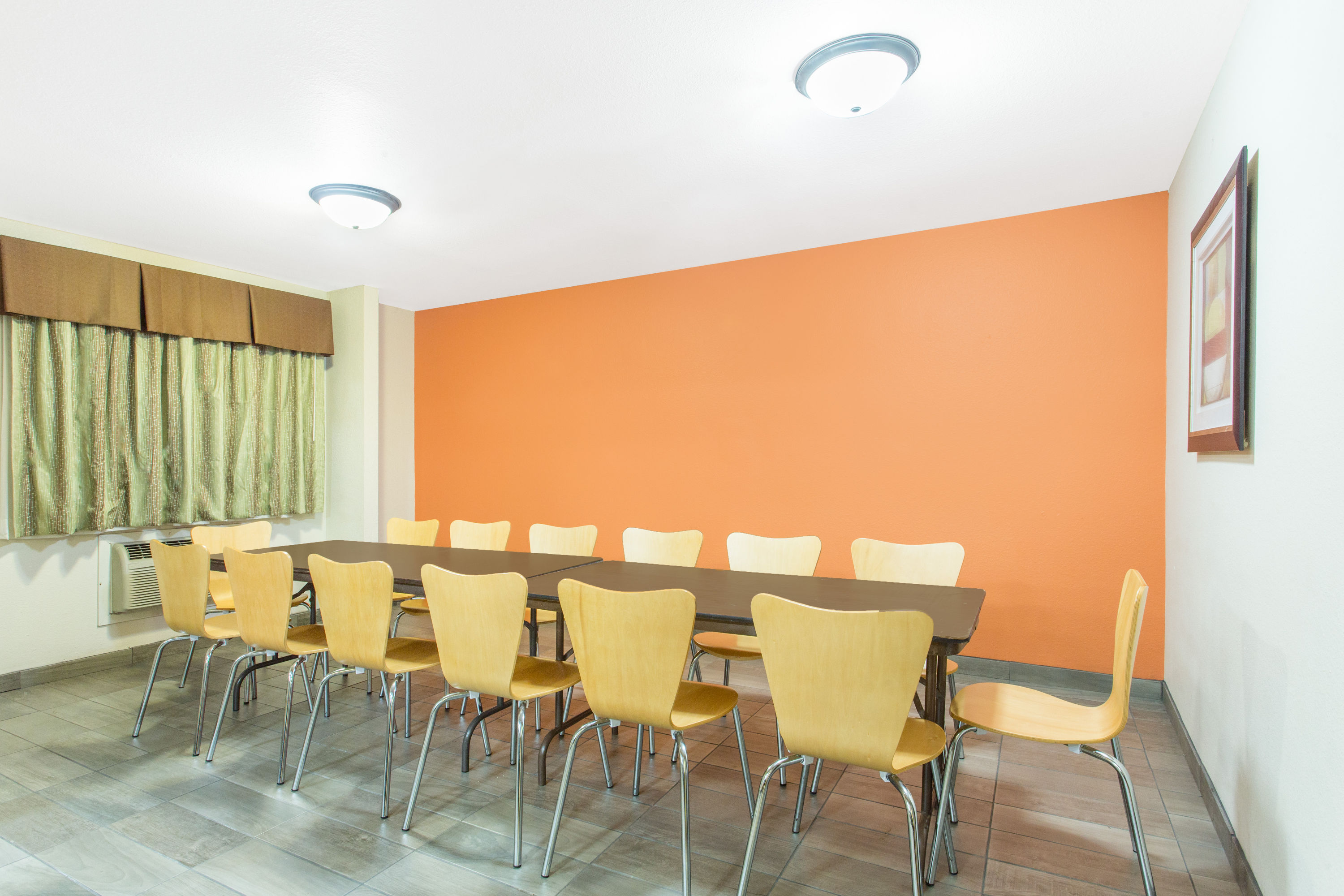 Meeting room at Baymont by Wyndham Dubuque in Dubuque, Iowa