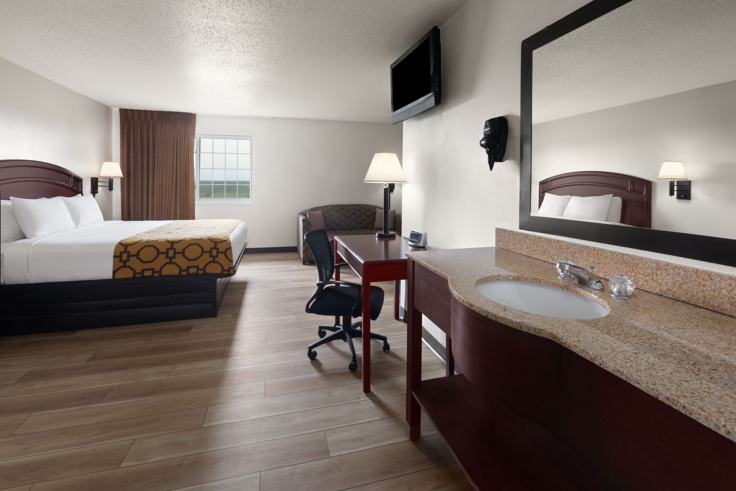 Baymont by Wyndham Harlan suite in Harlan, Iowa