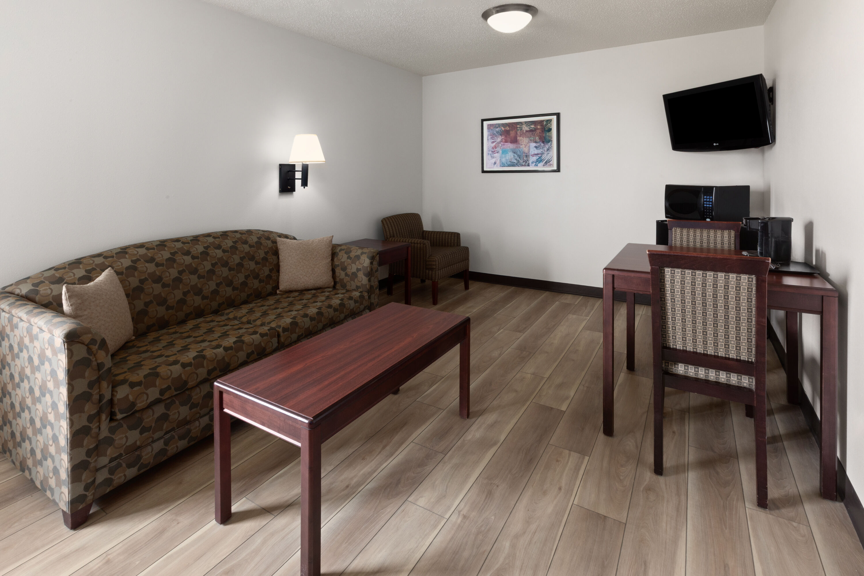 Baymont by Wyndham Harlan suite in Harlan, Iowa
