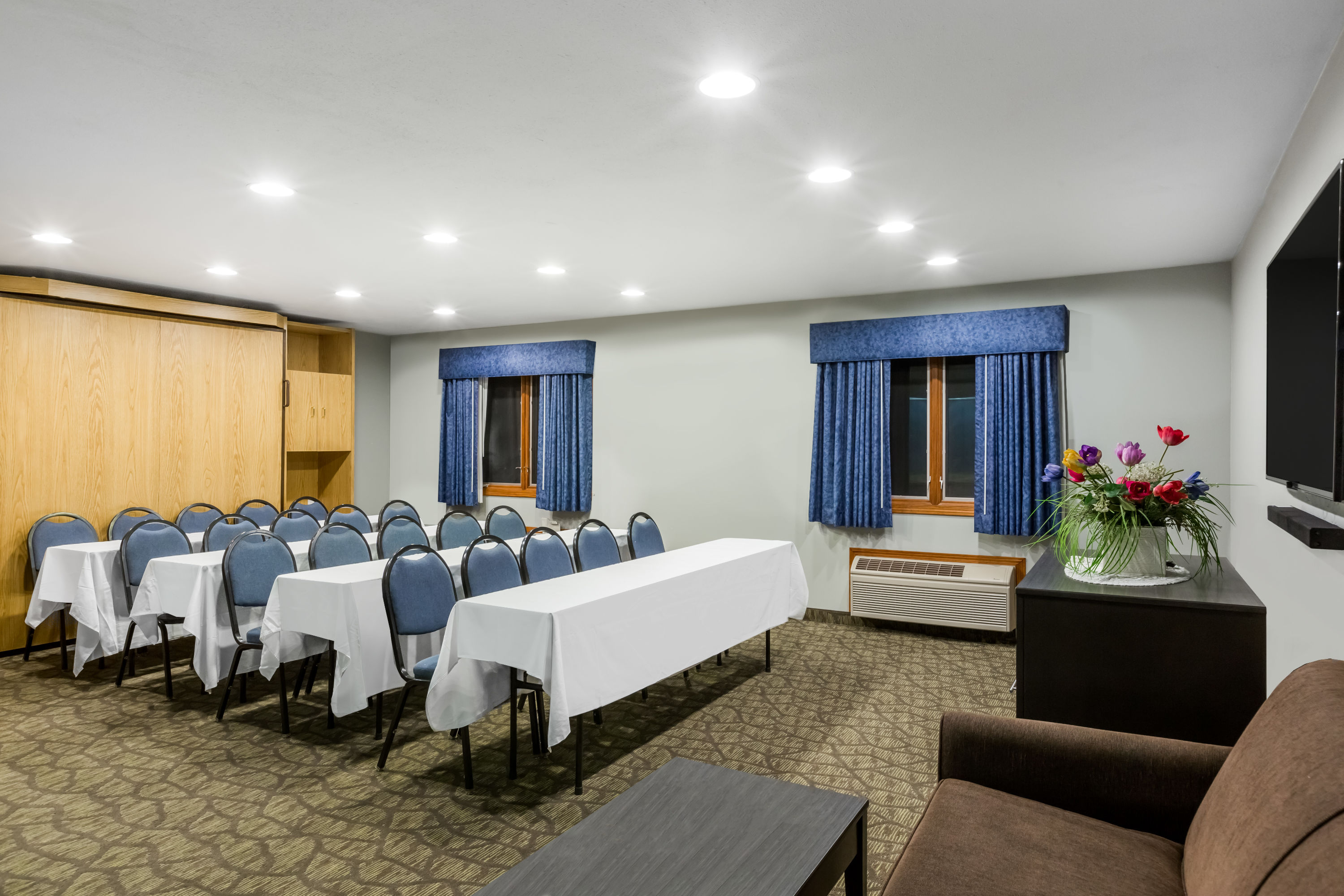 Meeting room at Baymont by Wyndham Pella in Pella, Iowa