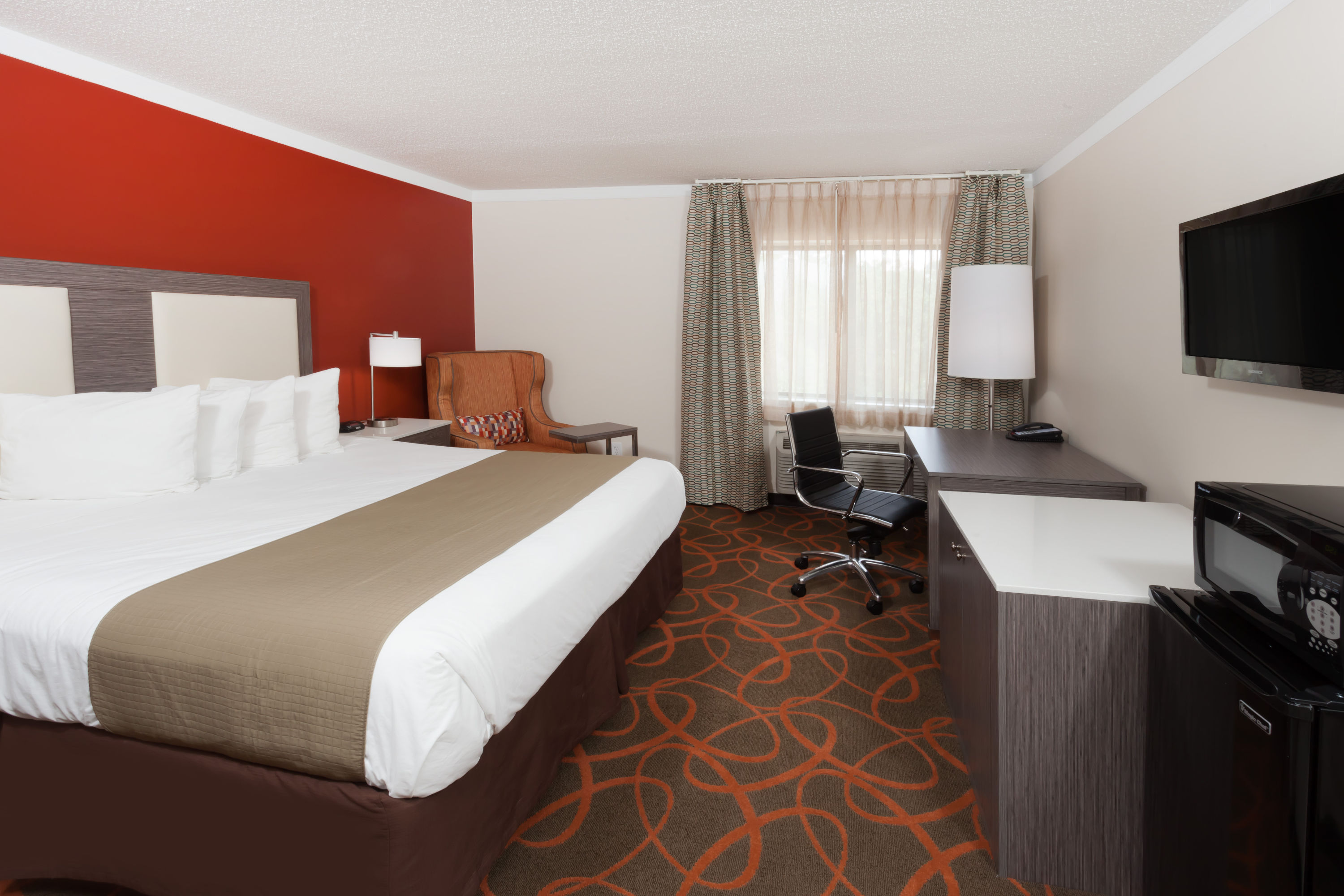 Guest room at the Baymont by Wyndham Chicago/Alsip in Alsip, Illinois
