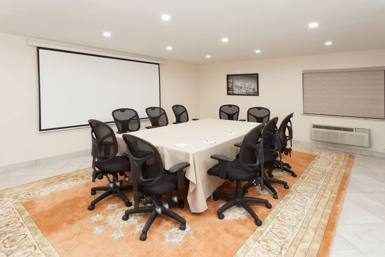 Meeting room at Baymont Inn & Suites Chicago/Alsip in Alsip, Illinois