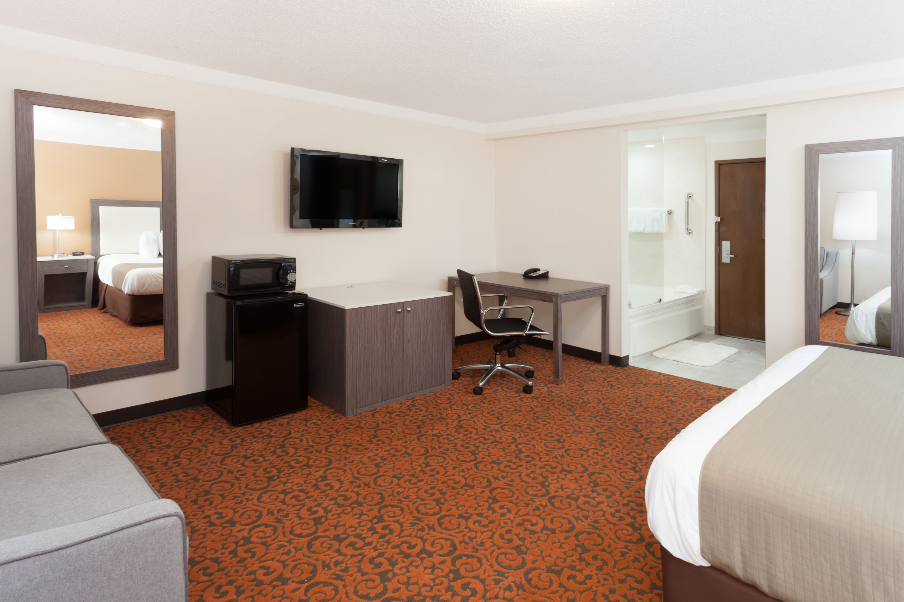 Baymont by Wyndham Chicago/Alsip suite in Alsip, Illinois