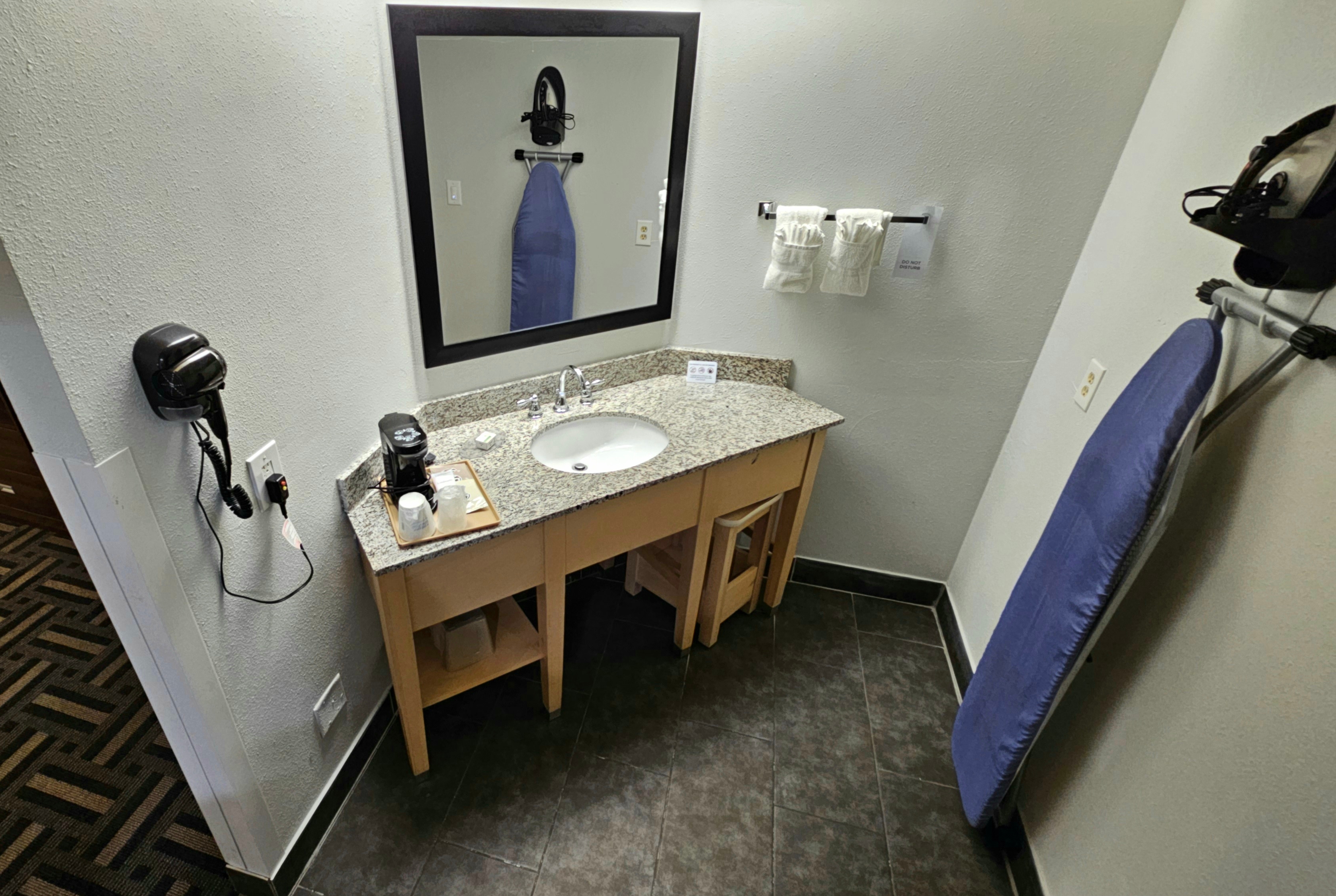 Guest room at the Baymont by Wyndham Chicago/Calumet City in Calumet City, Illinois