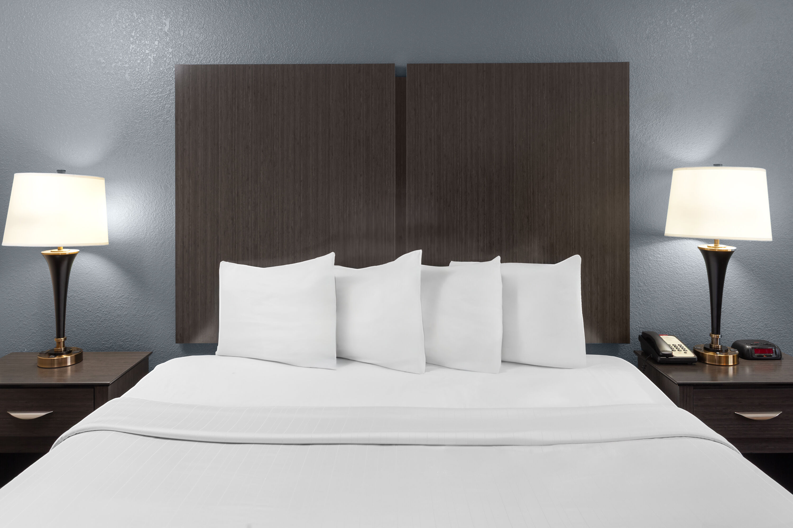 Guest room at the Baymont by Wyndham Chester IL in Chester, Illinois