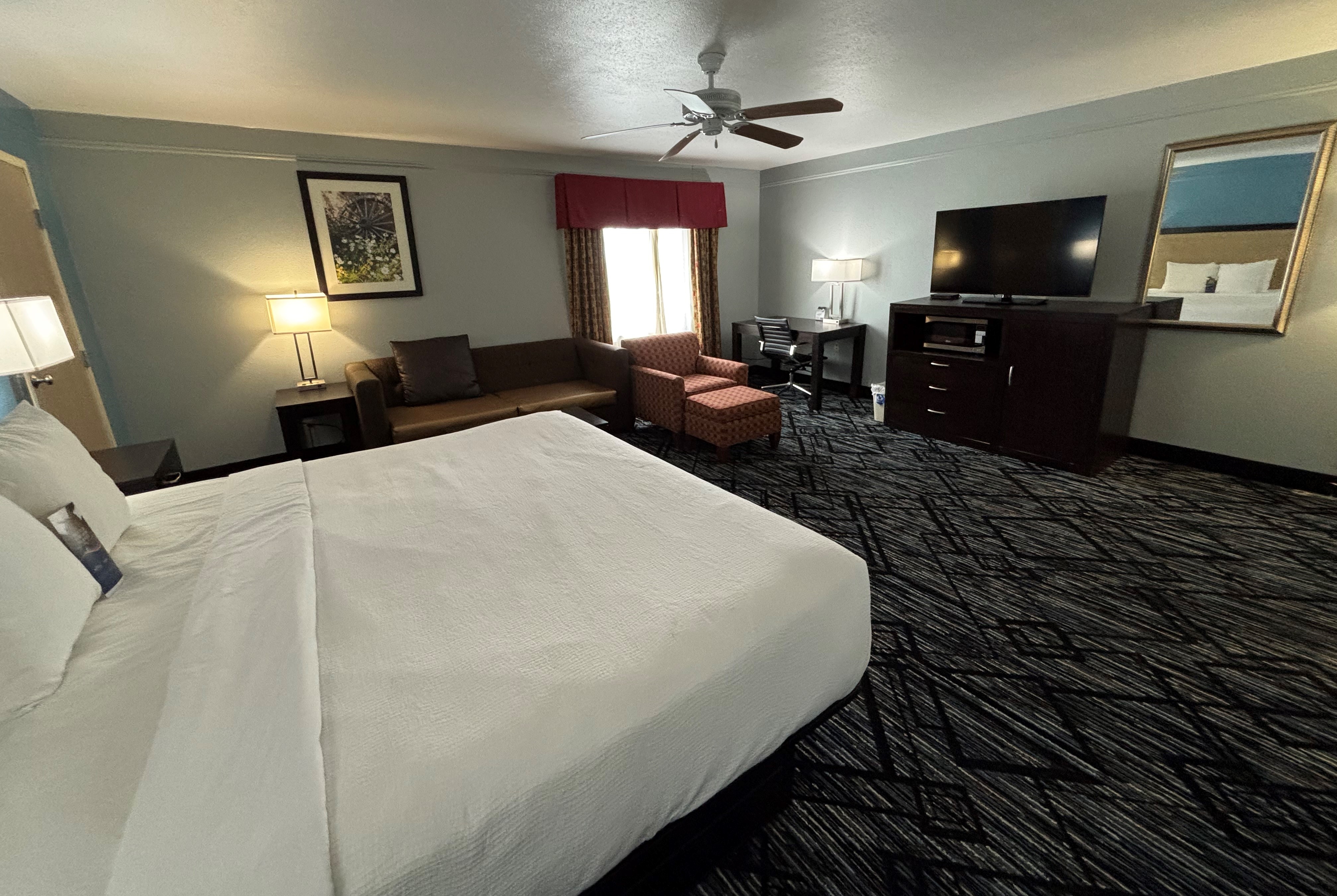 Baymont by Wyndham Litchfield suite in Litchfield, Illinois