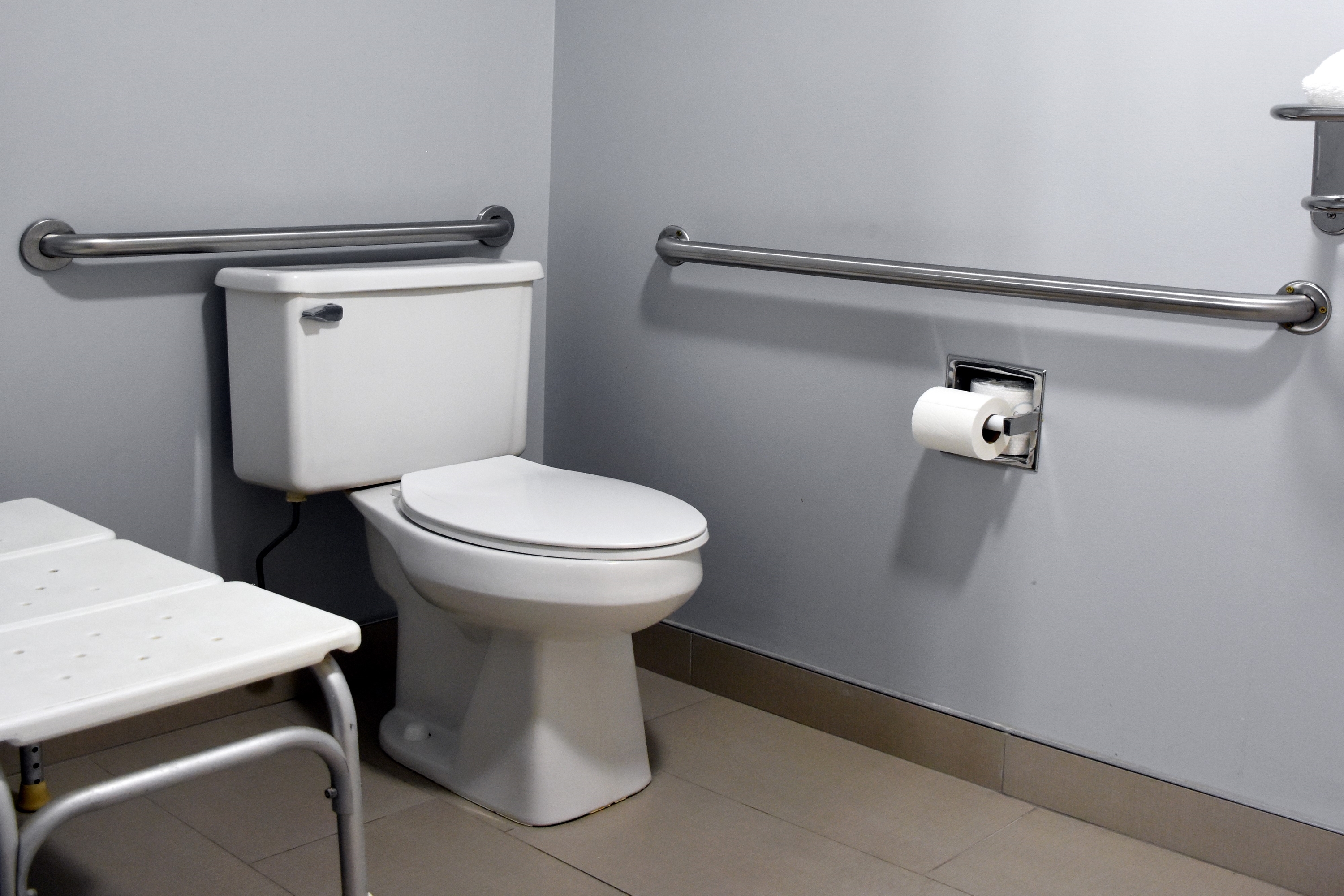 Guest room bath at the Baymont by Wyndham Morton in Morton, Illinois