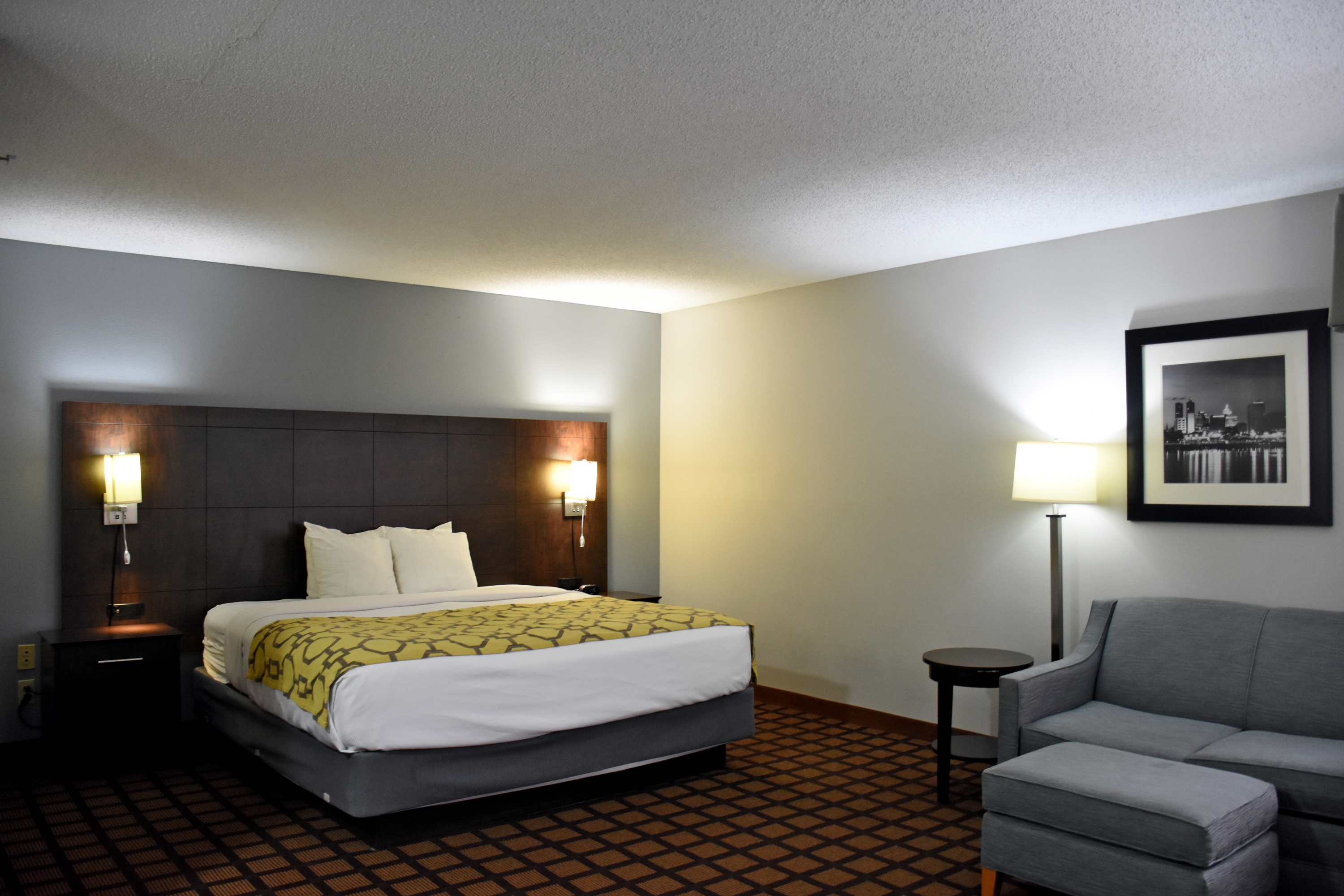 Guest room at the Baymont by Wyndham Morton in Morton, Illinois