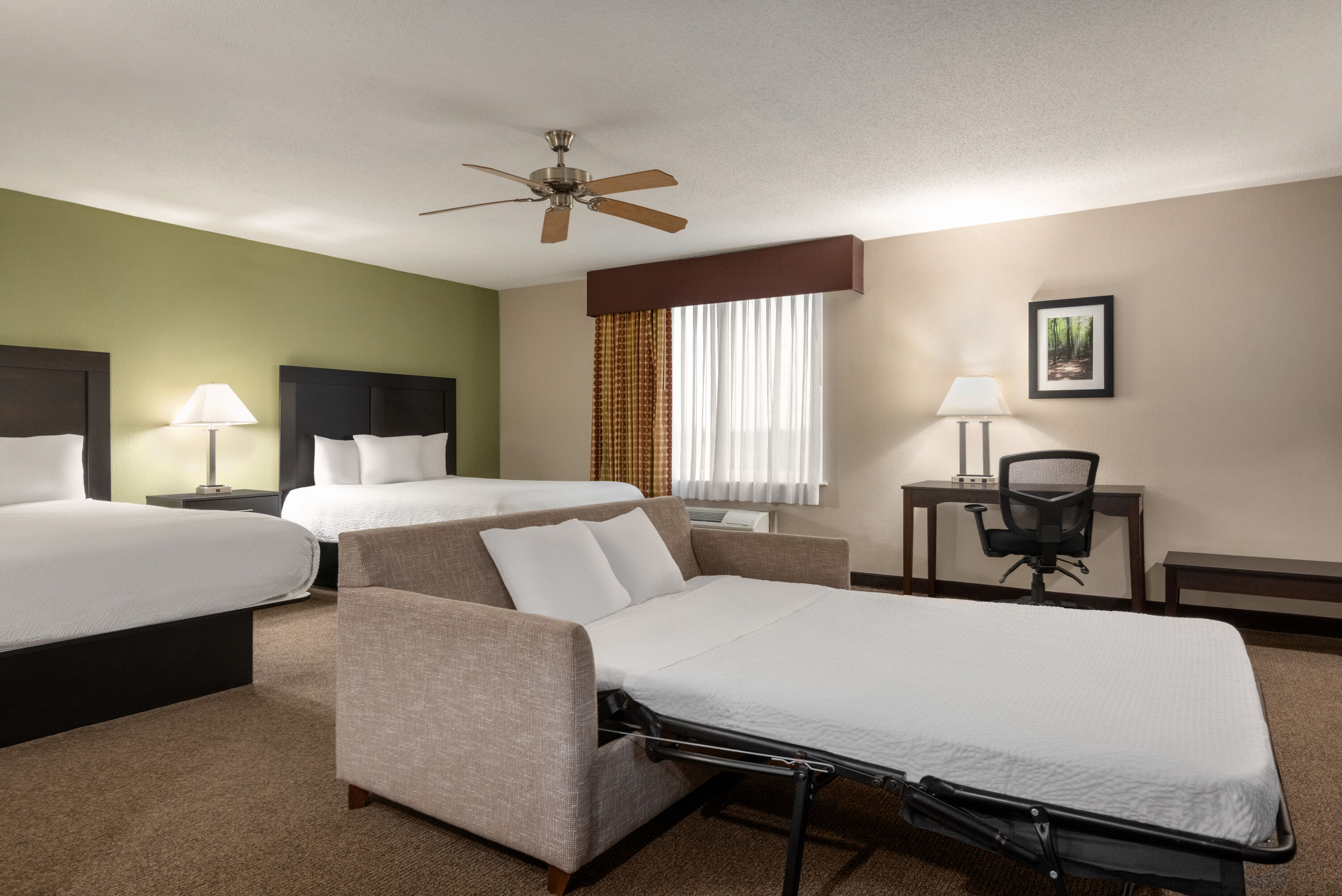 Guest room at the Baymont by Wyndham Rockford in Rockford, Illinois