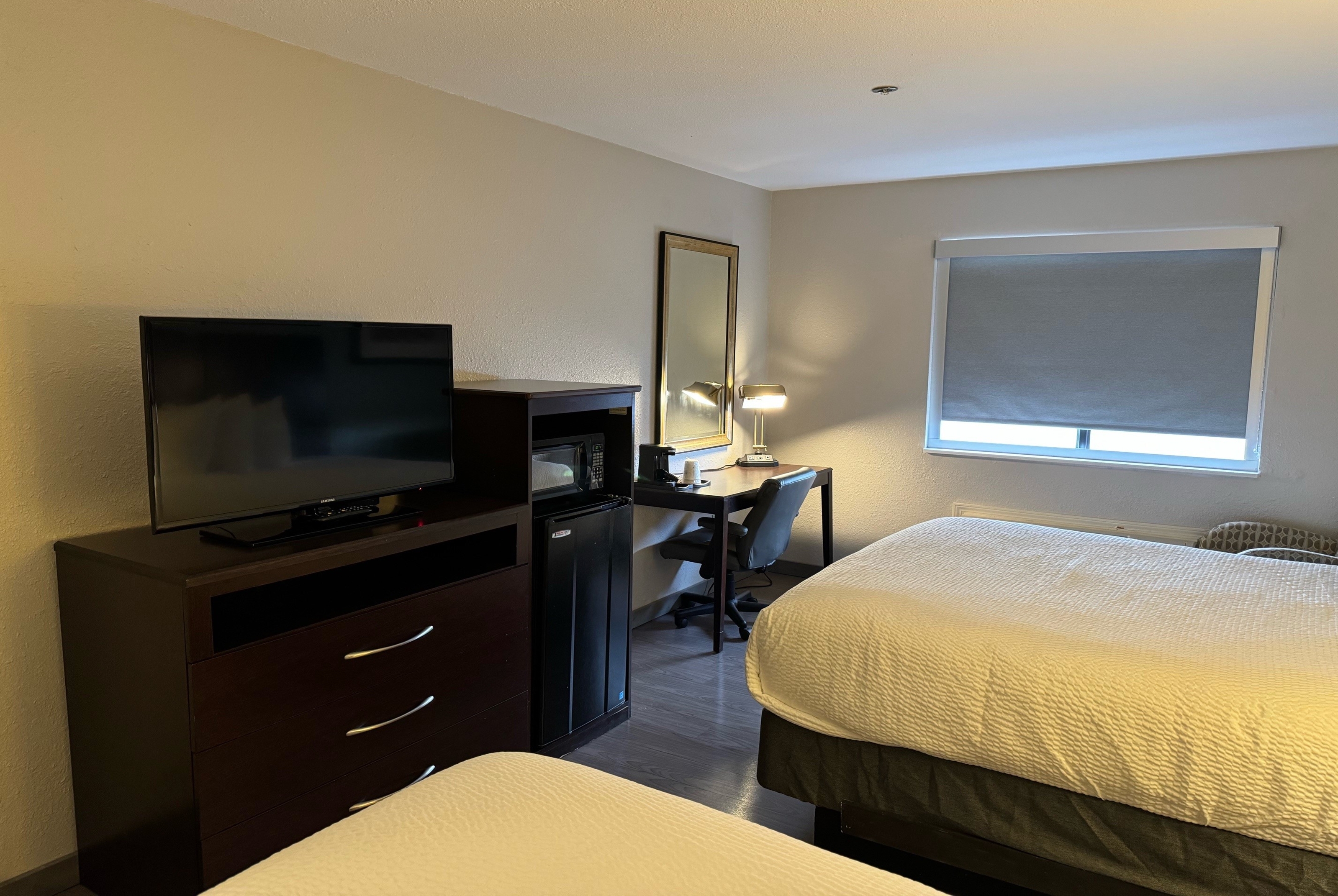 Guest room at the Baymont by Wyndham Tuscola in Tuscola, Illinois