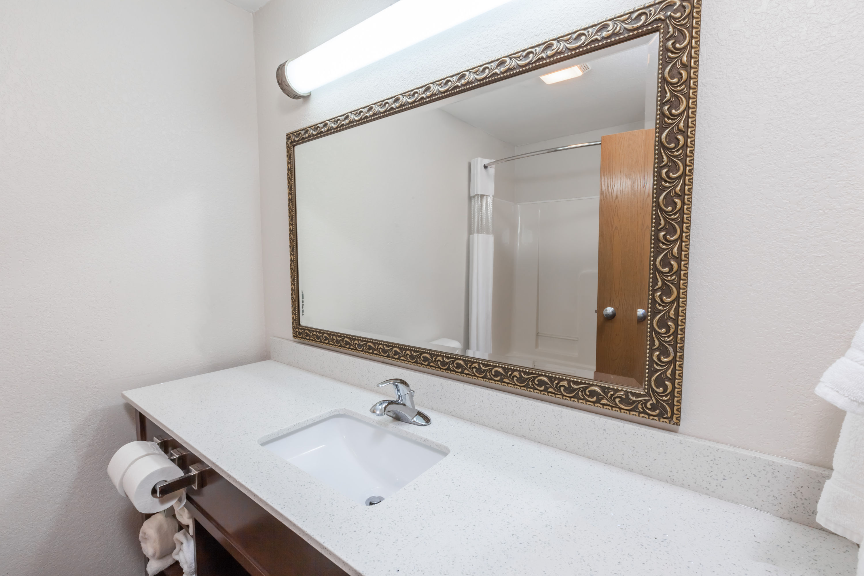 Guest room bath at the Baymont by Wyndham Auburn in Auburn, Indiana