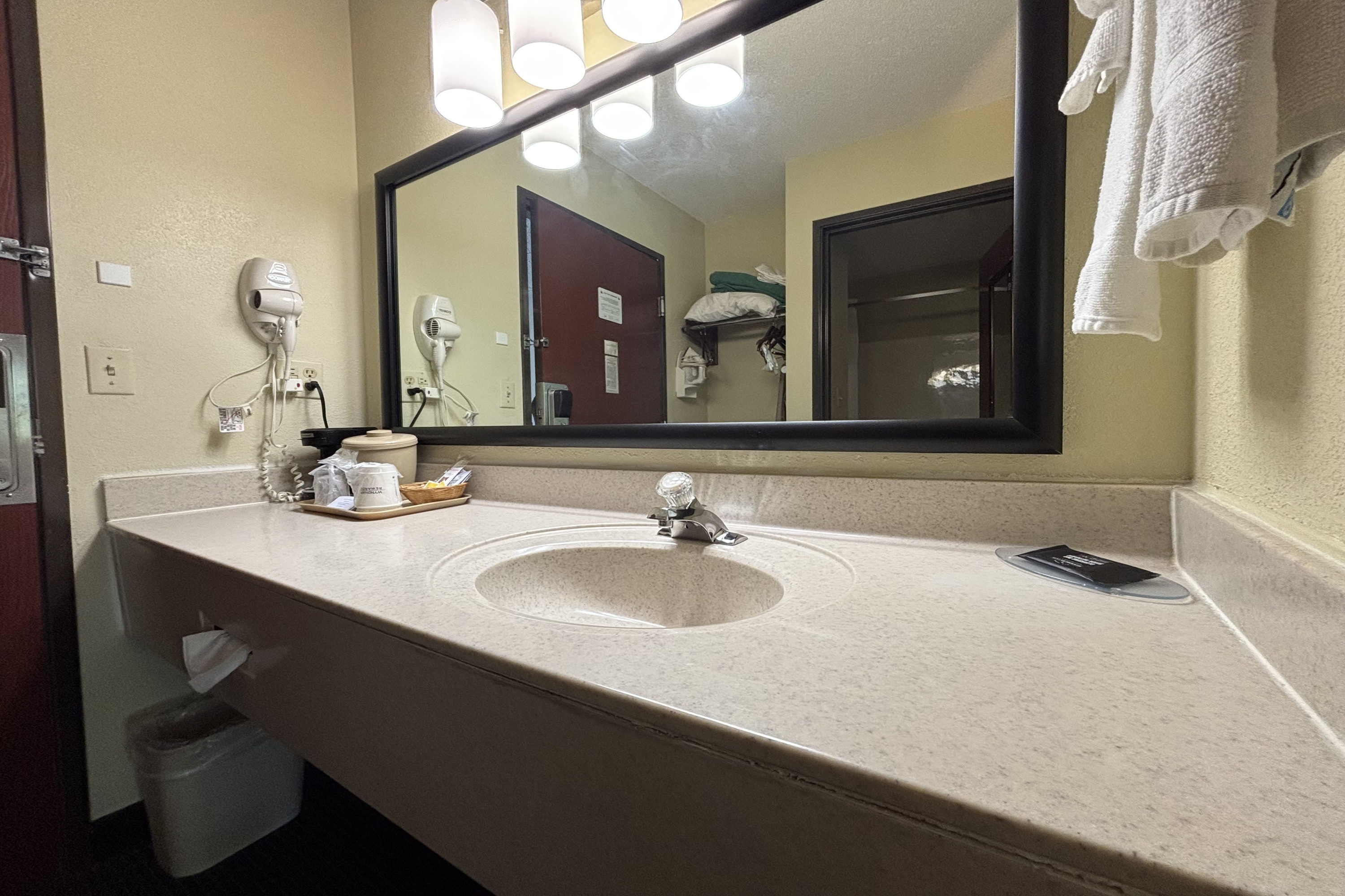 Guest room bath at the Baymont by Wyndham Dale in Dale, Indiana