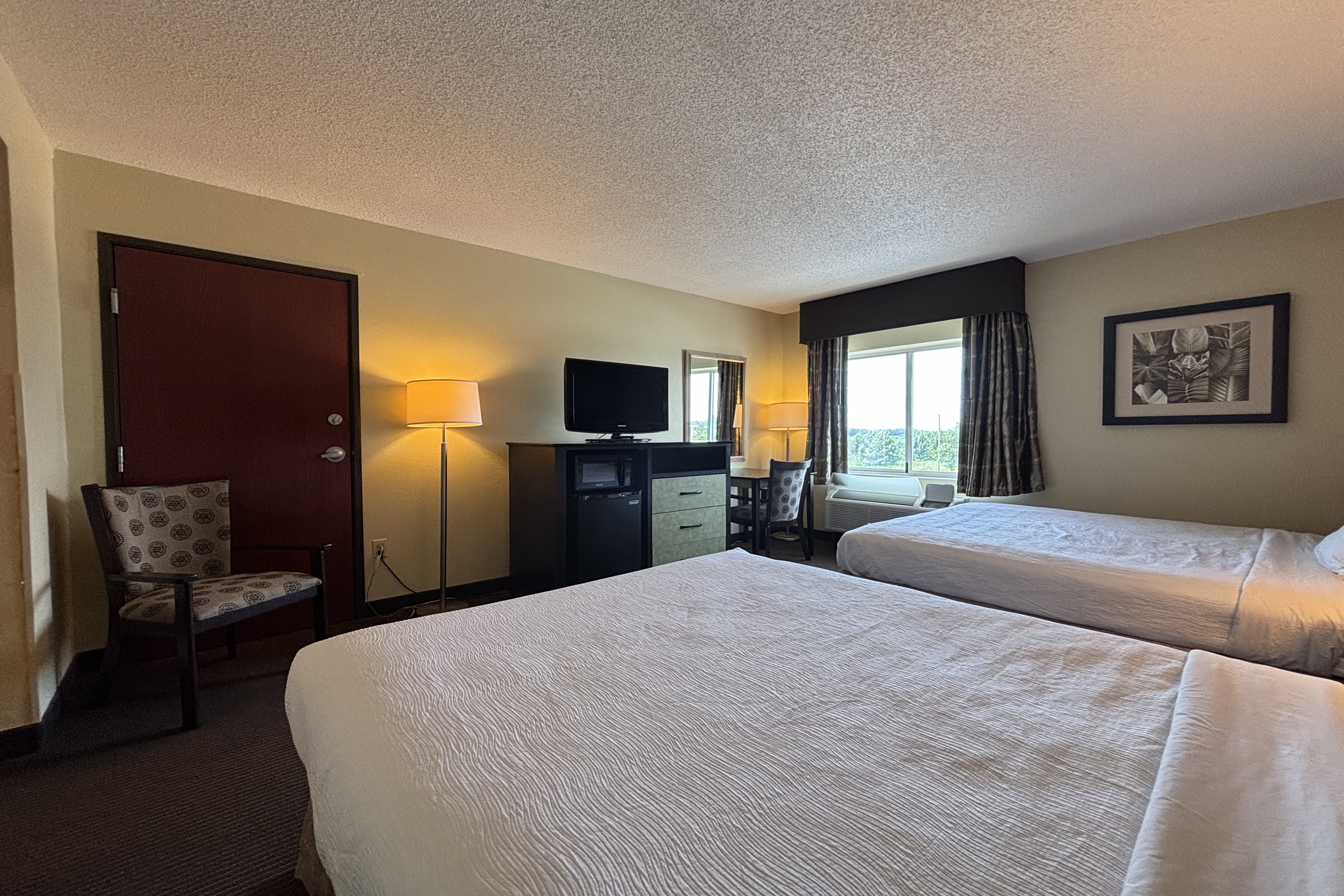 Guest room at the Baymont by Wyndham Dale in Dale, Indiana