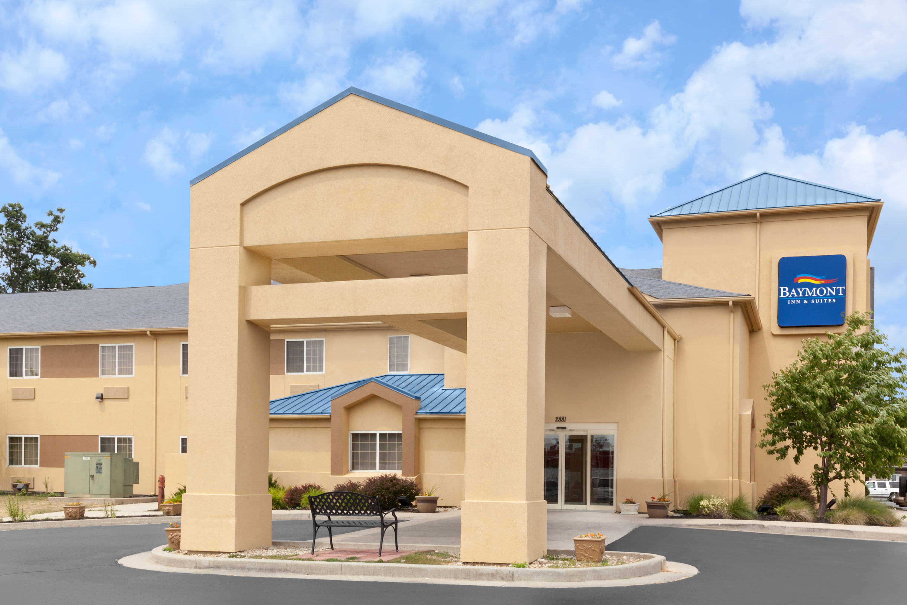 Baymont By Wyndham Fort Wayne Fort Wayne In Hotels