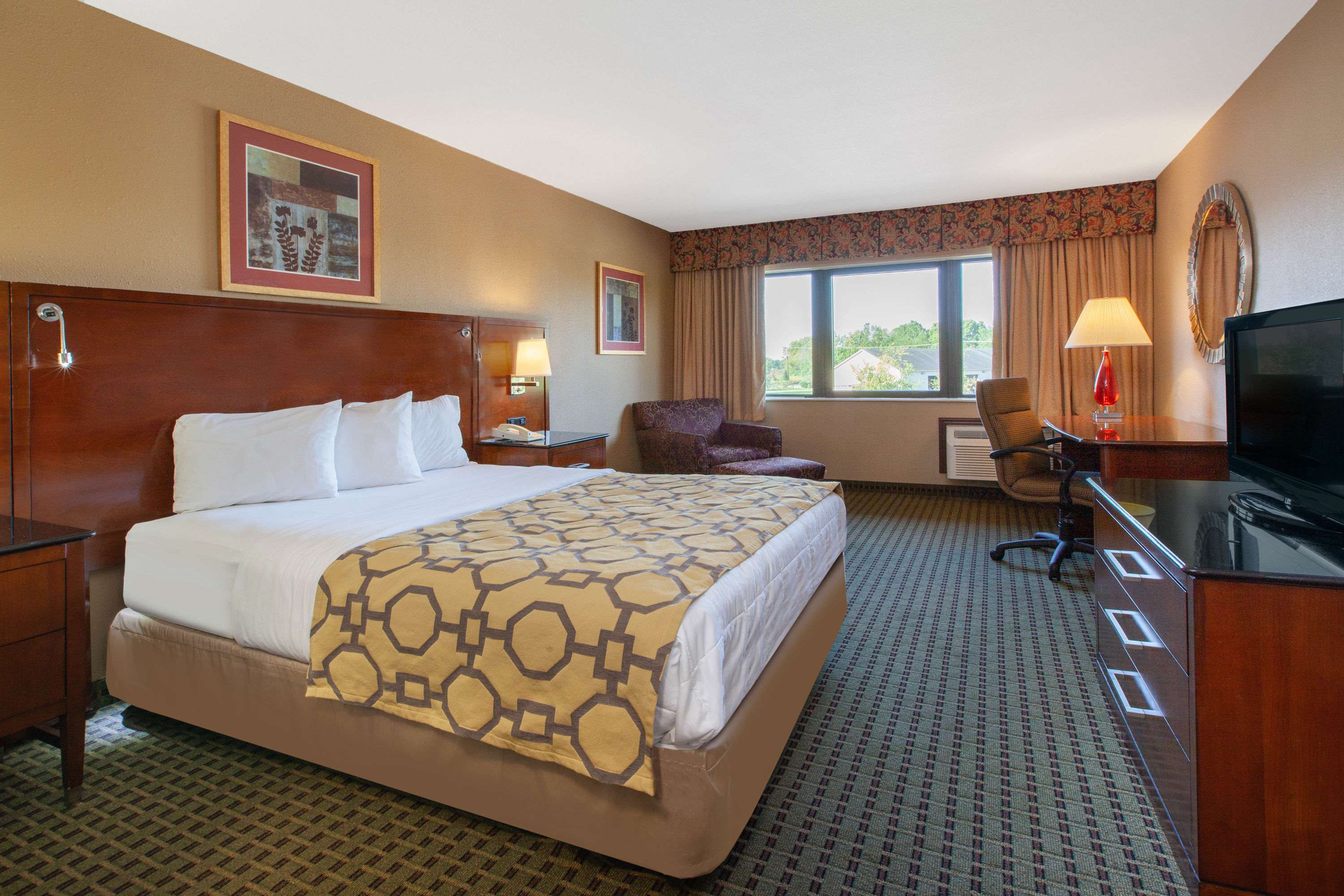 Guest room at the Baymont by Wyndham Franklin in Franklin, Indiana