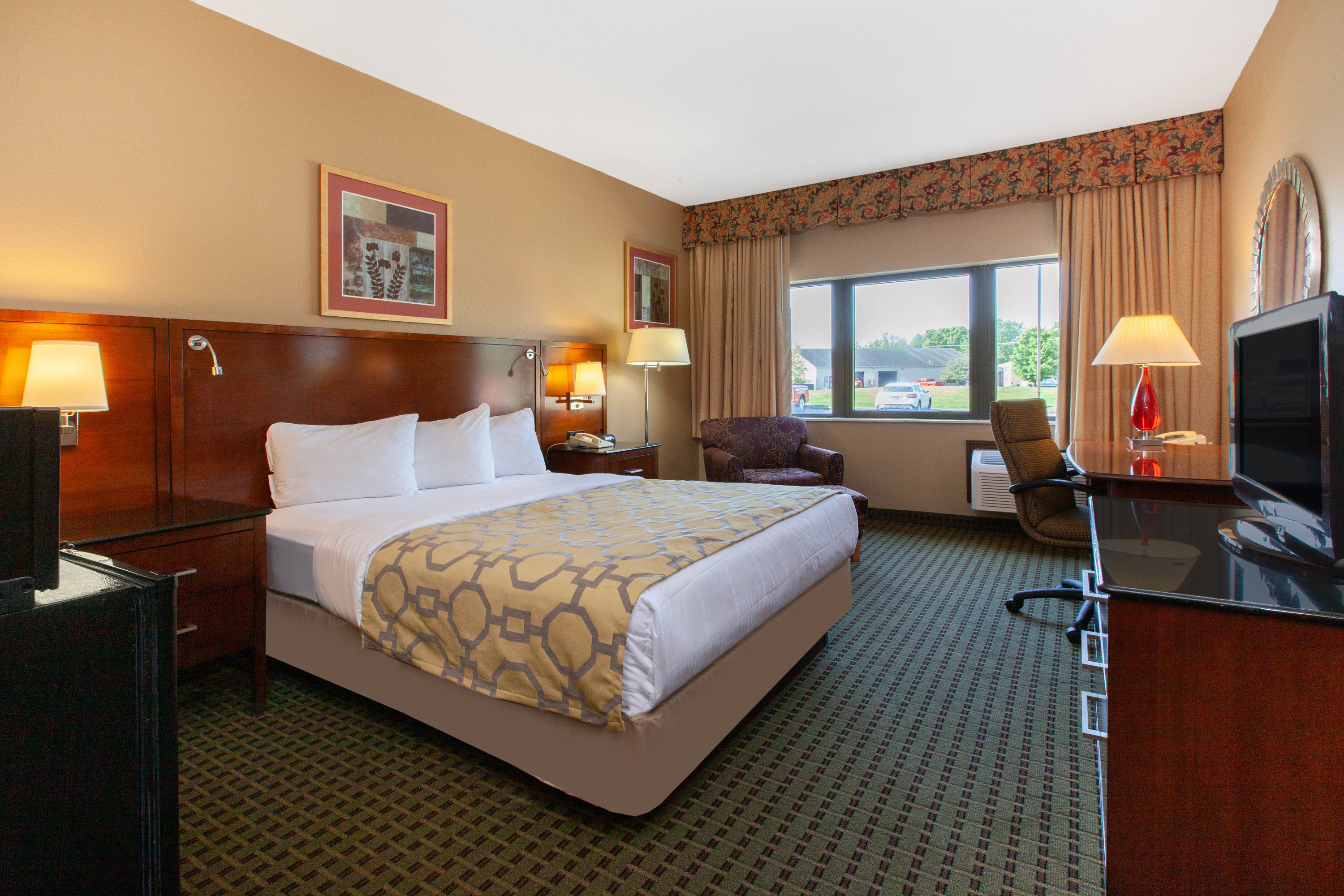 Guest room at the Baymont by Wyndham Franklin in Franklin, Indiana