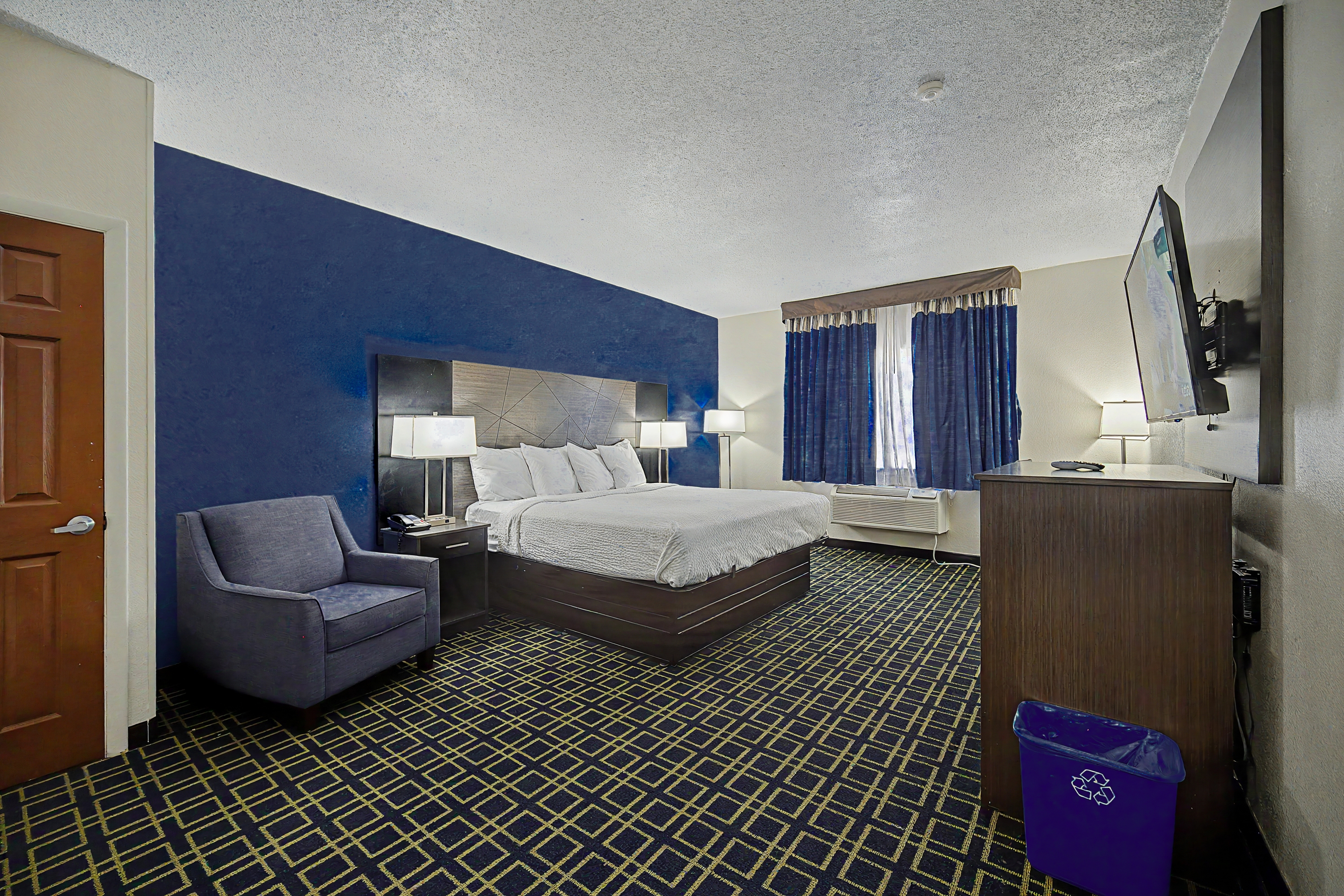 Guest room at the Baymont by Wyndham Greensburg in Greensburg, Indiana