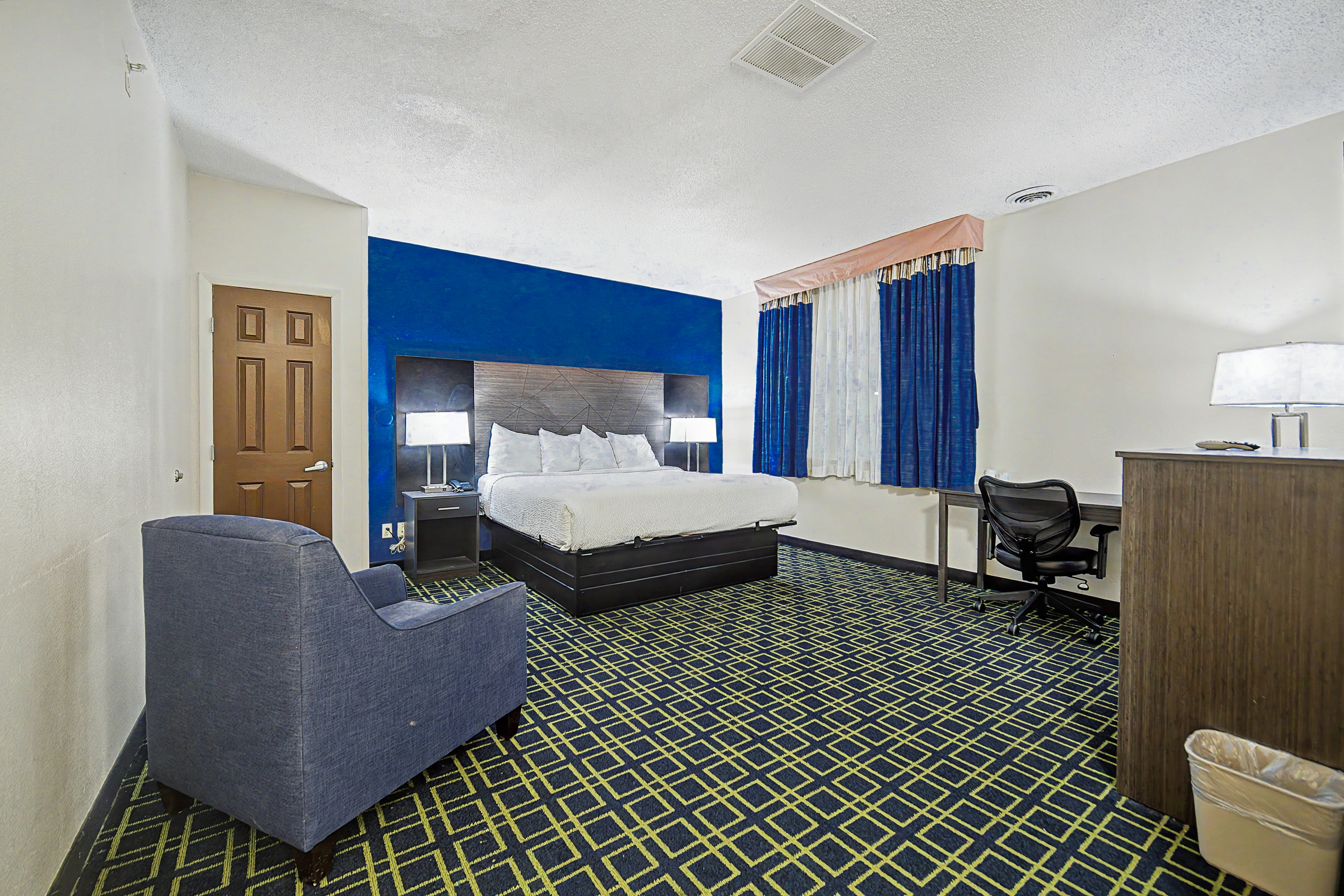 Guest room at the Baymont by Wyndham Greensburg in Greensburg, Indiana