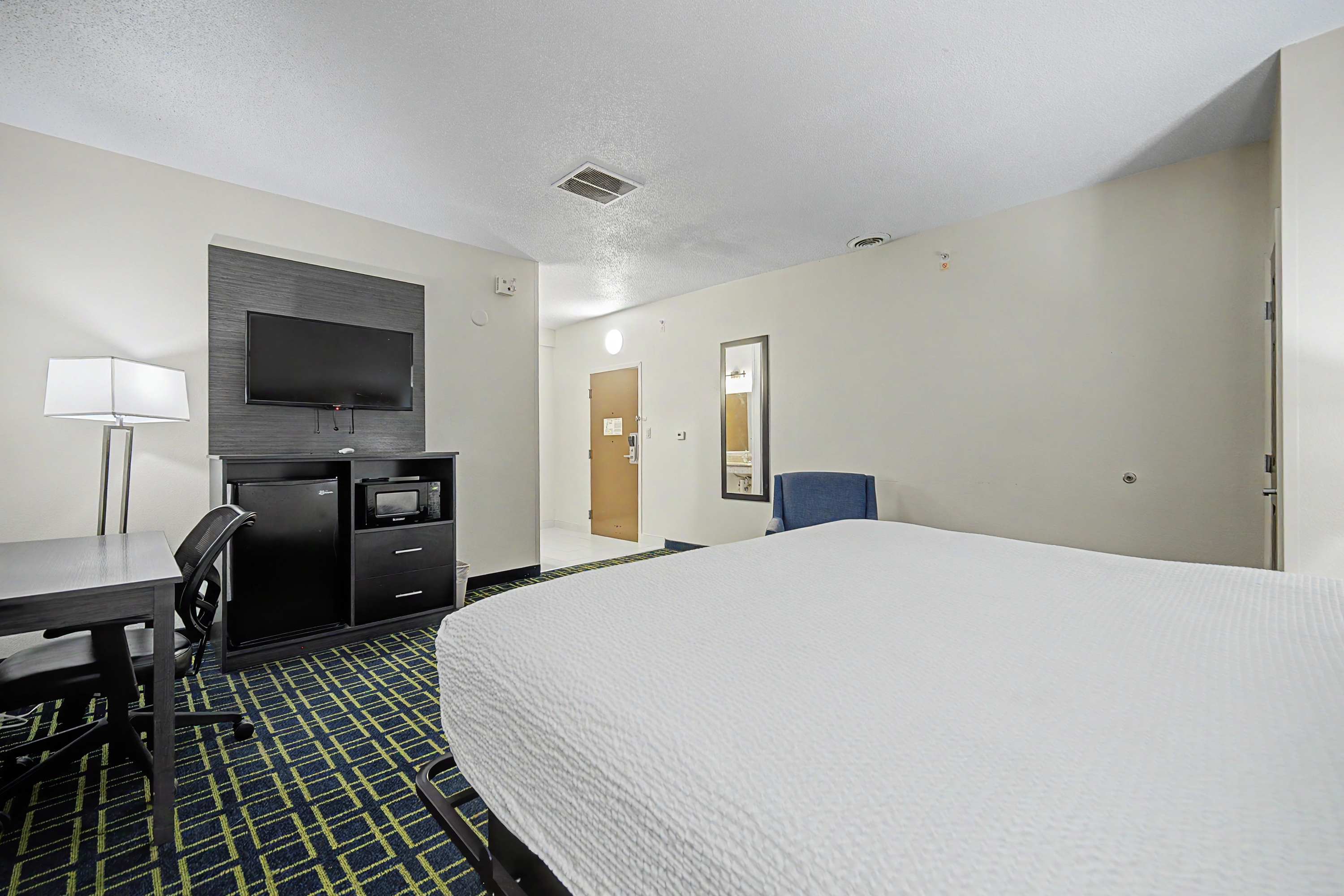Guest room at the Baymont by Wyndham Greensburg in Greensburg, Indiana