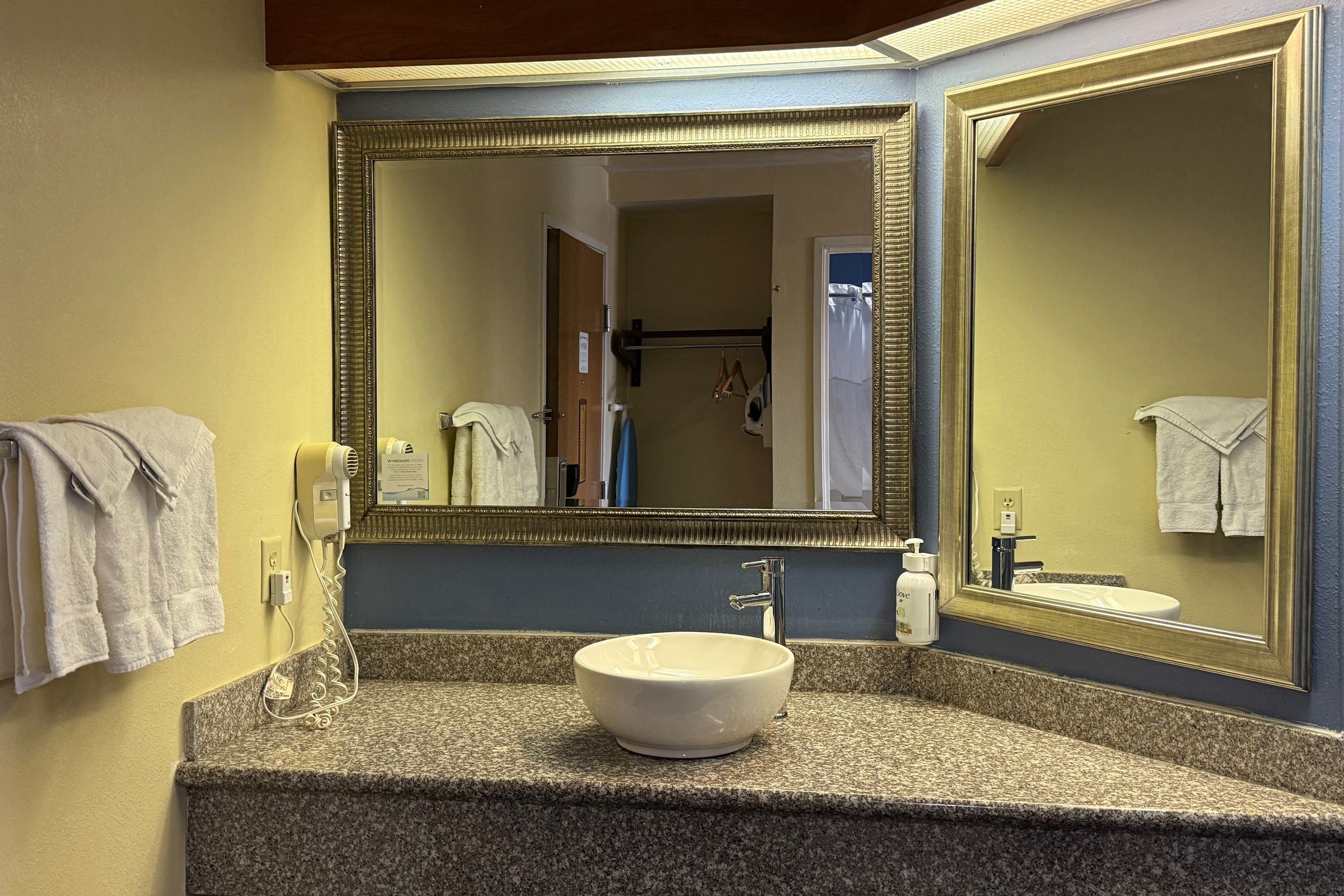 Guest room bath at the Baymont by Wyndham Evansville North/Haubstadt in Haubstadt, Indiana