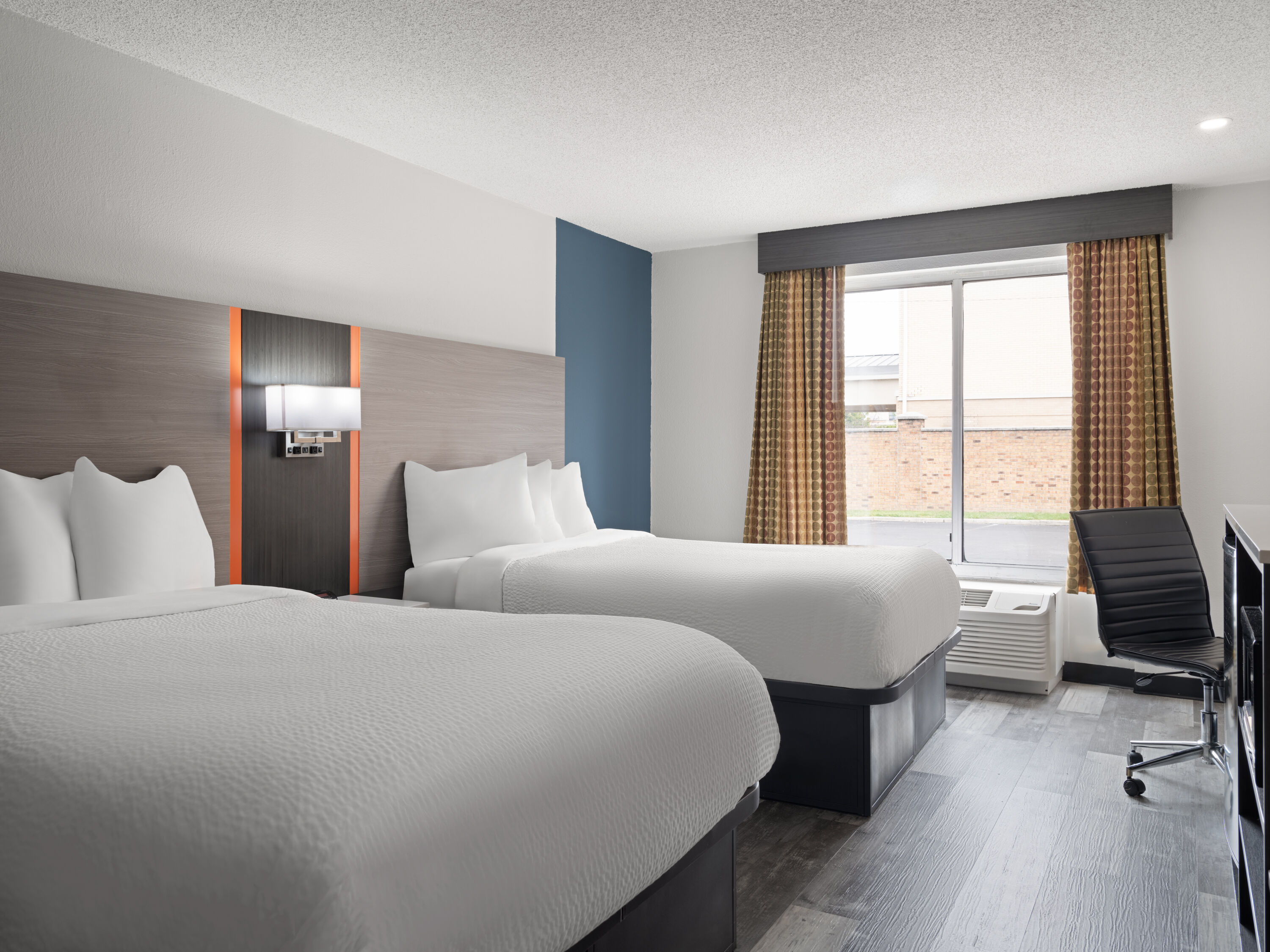 Guest room at the Baymont by Wyndham Indianapolis East in Indianapolis, Indiana