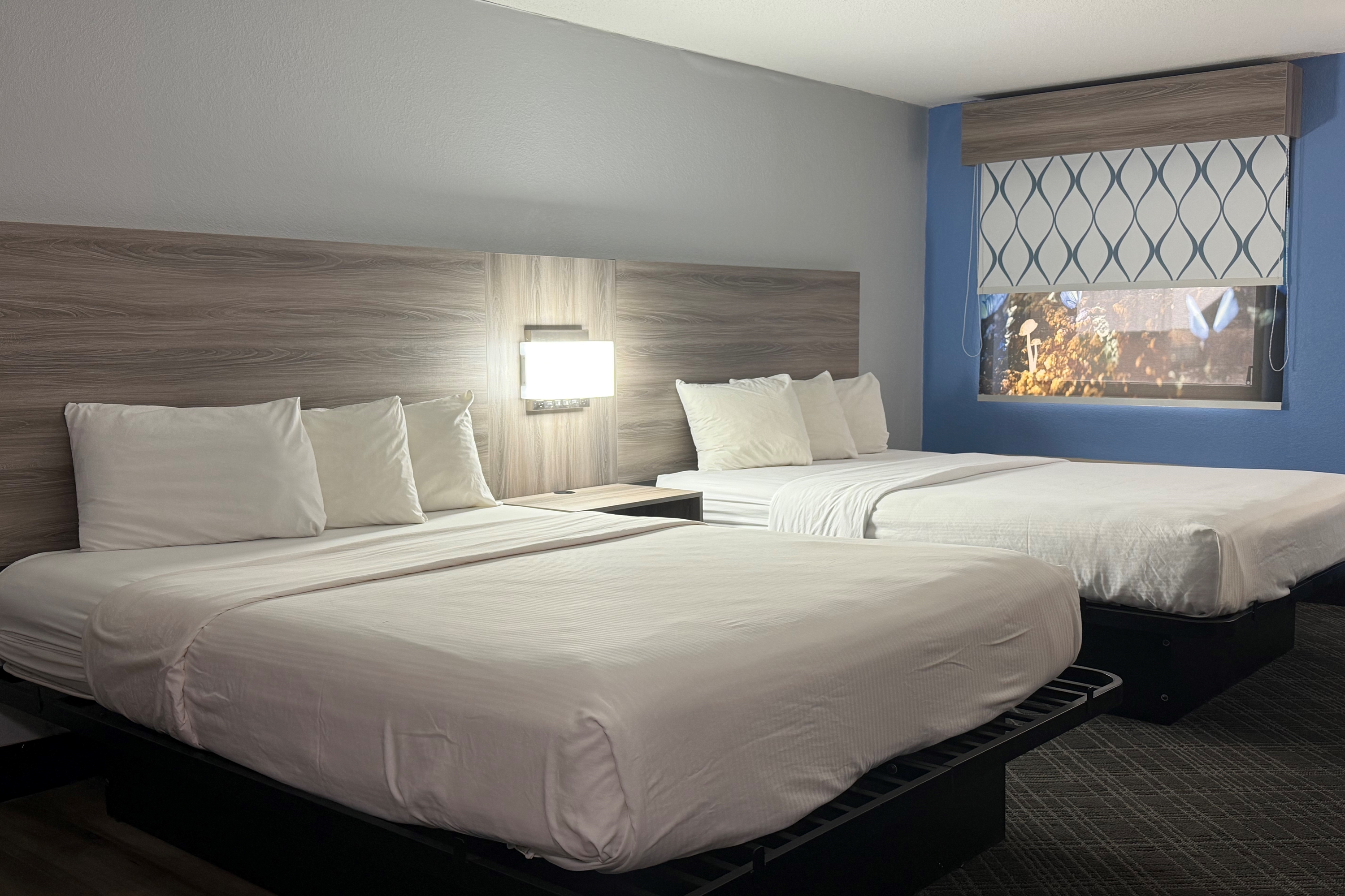 Guest room at the Baymont by Wyndham Indianapolis South in Indianapolis, Indiana