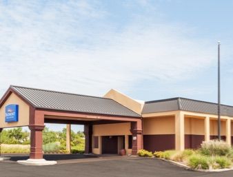Baymont By Wyndham Michigan City Michigan City In Hotels