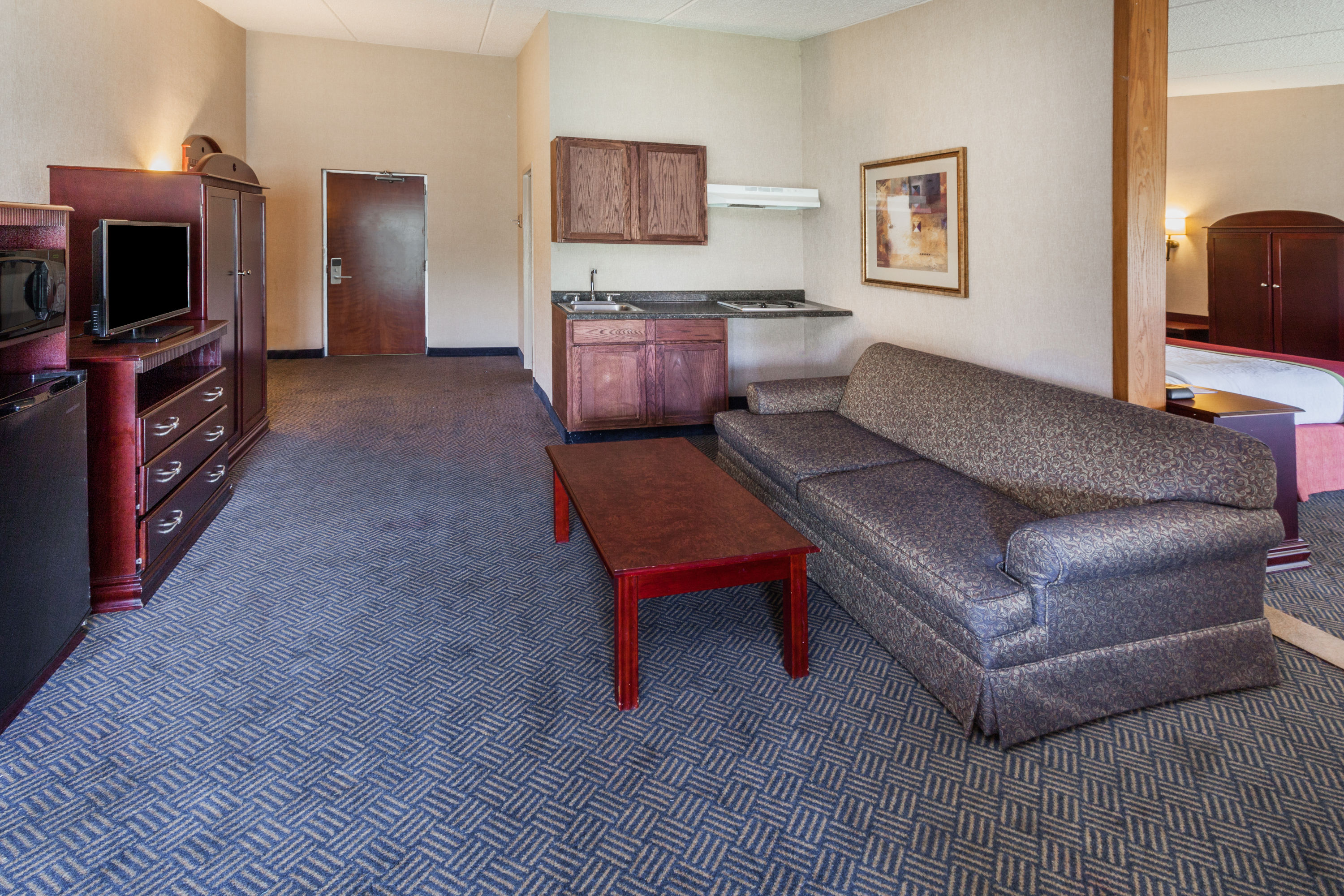Baymont by Wyndham Michigan City suite in Michigan City, Indiana