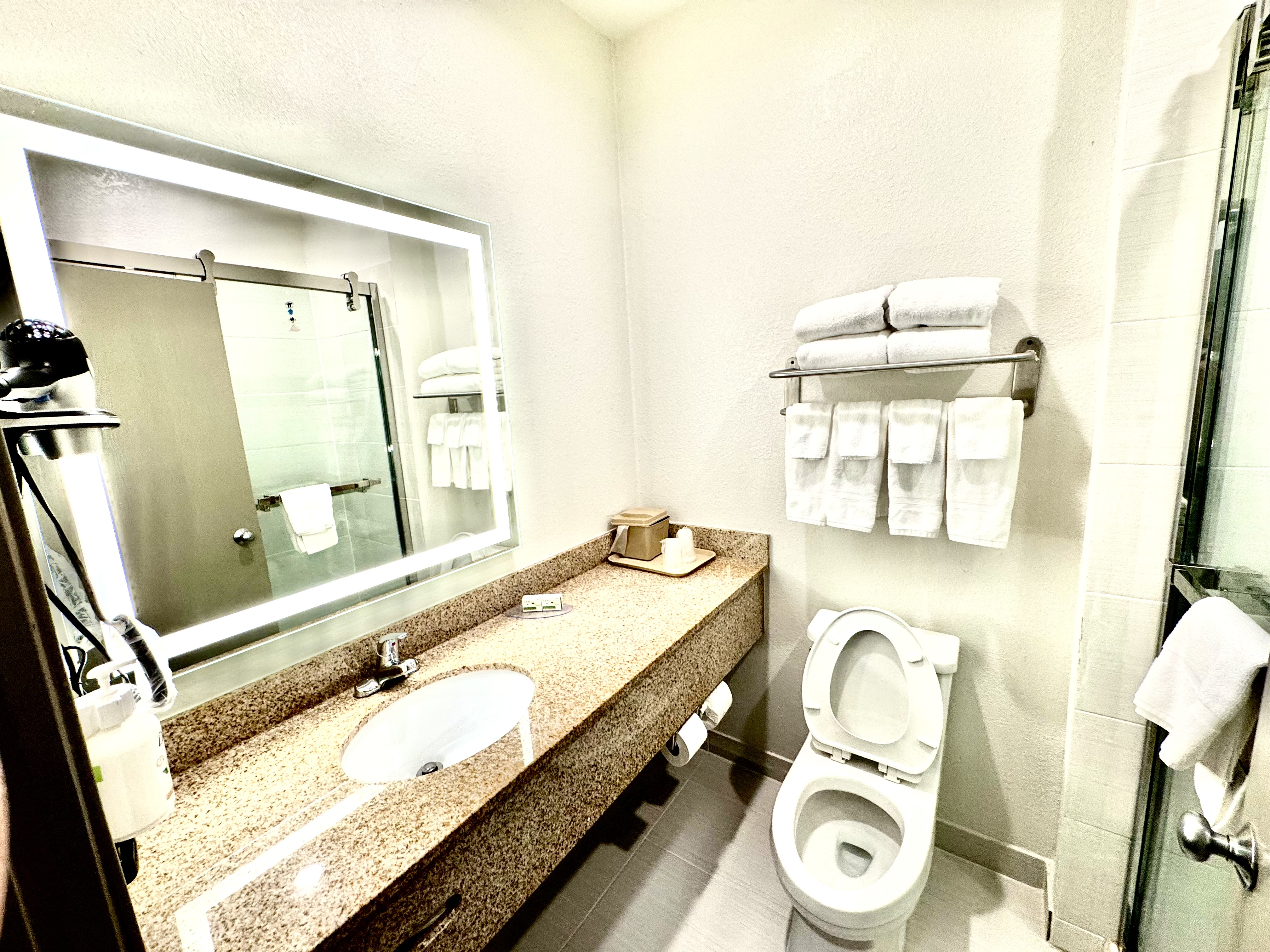 Guest room at the Baymont by Wyndham Richmond I-70 in Richmond, Indiana