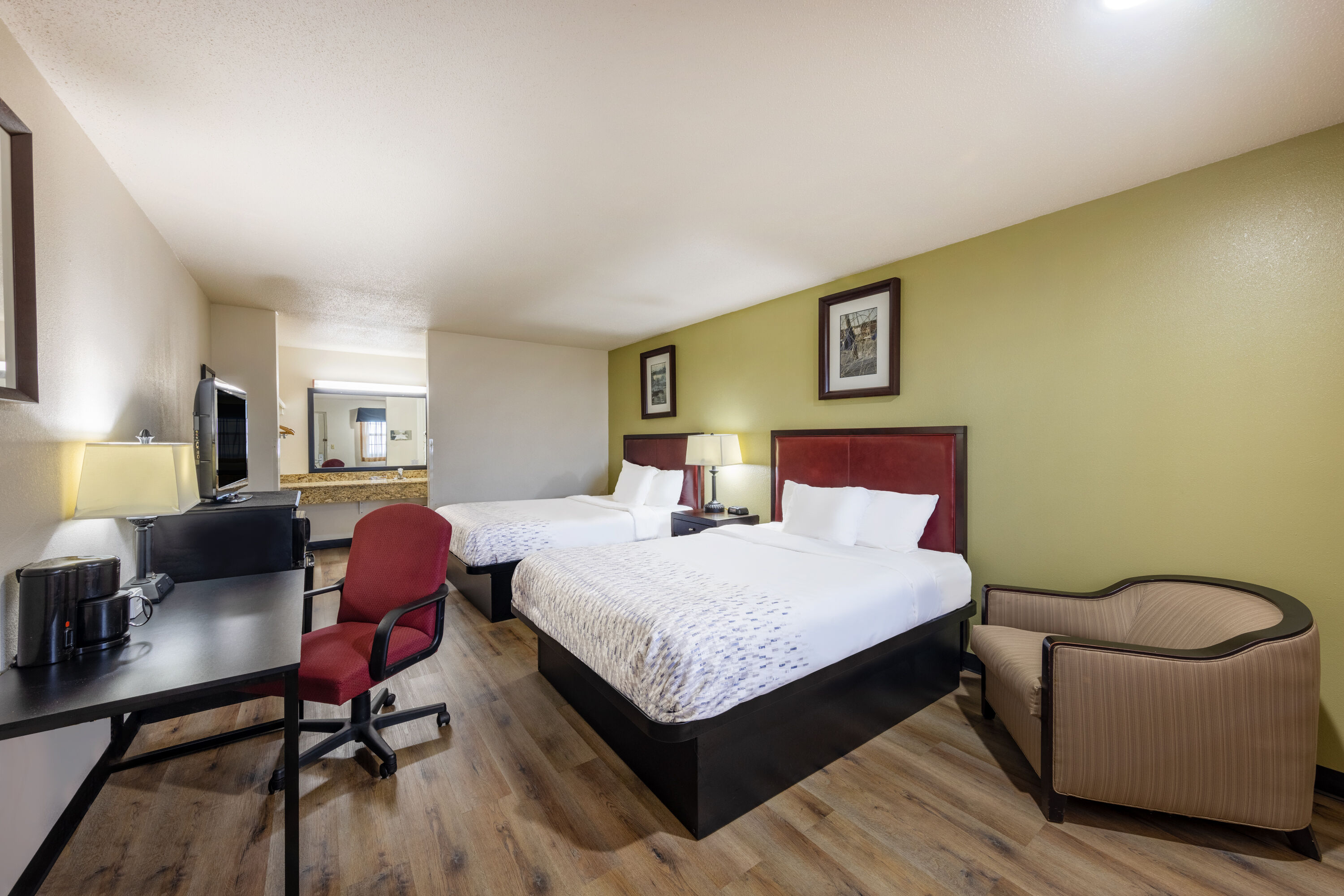 Guest room at the Baymont by Wyndham El Dorado in El Dorado, Kansas