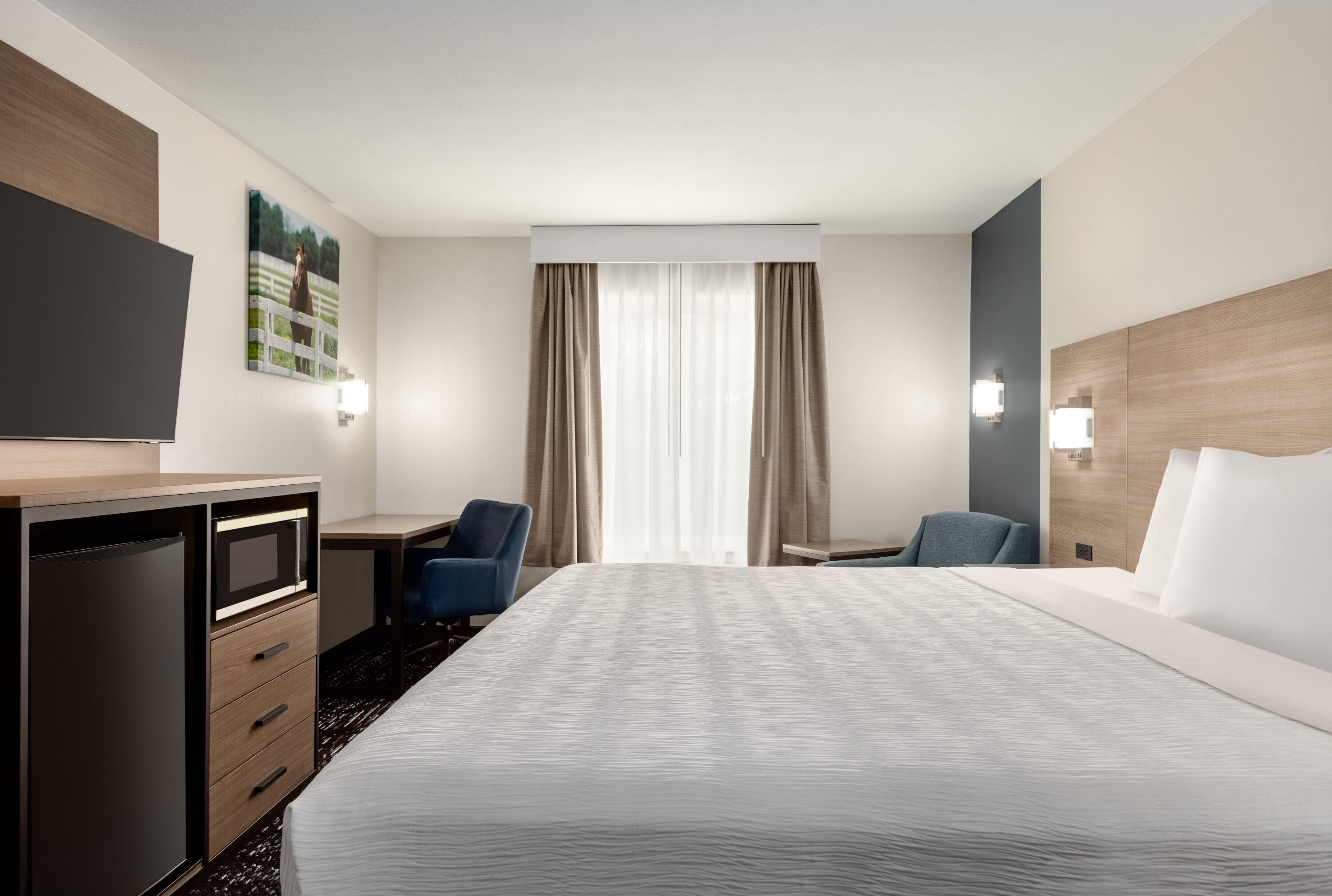 Guest room at the Baymont by Wyndham La Grange KY Southeast in La Grange, Kentucky