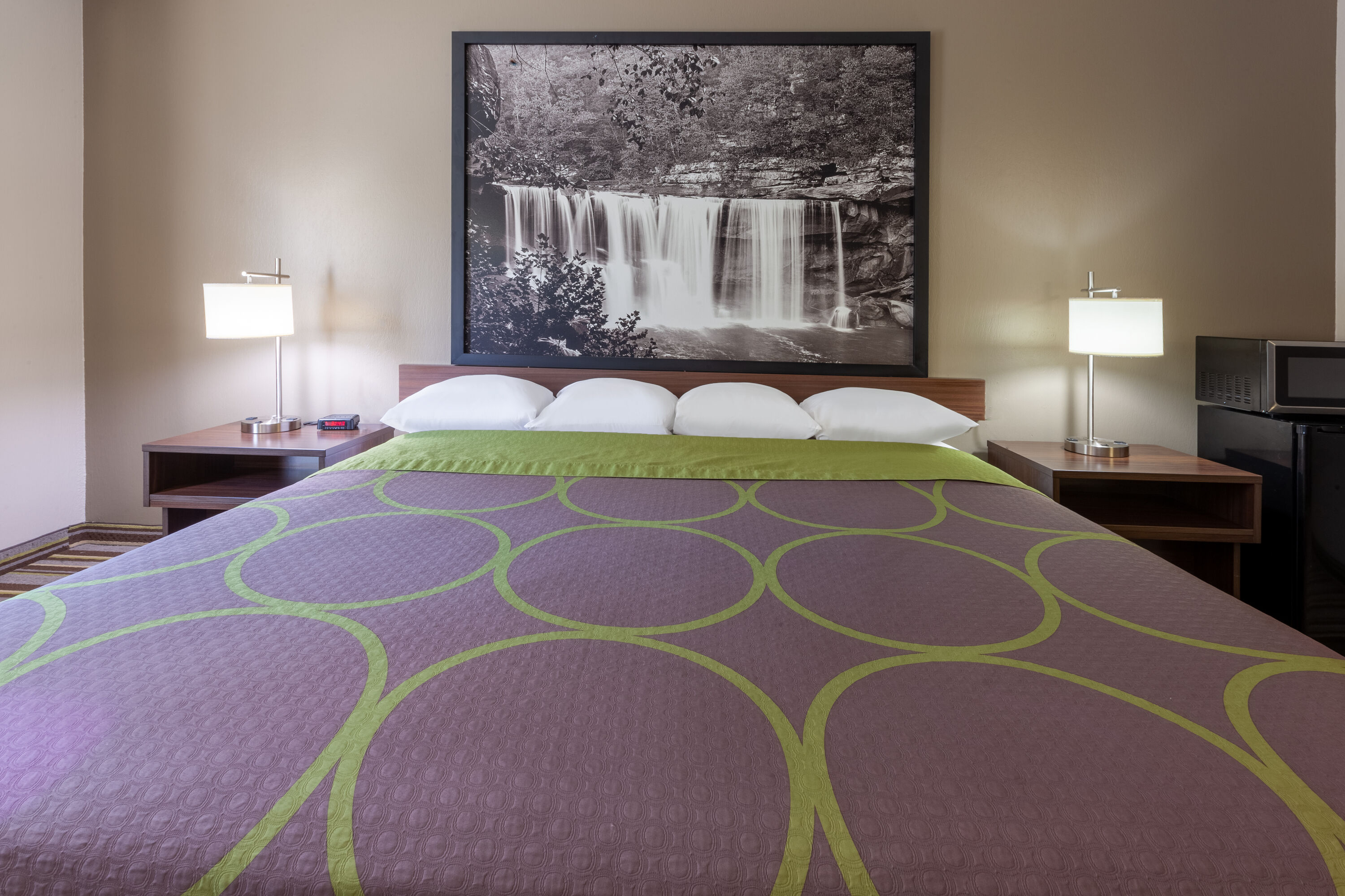 Guest room at the Baymont by Wyndham La Grange KY Southeast in La Grange, Kentucky