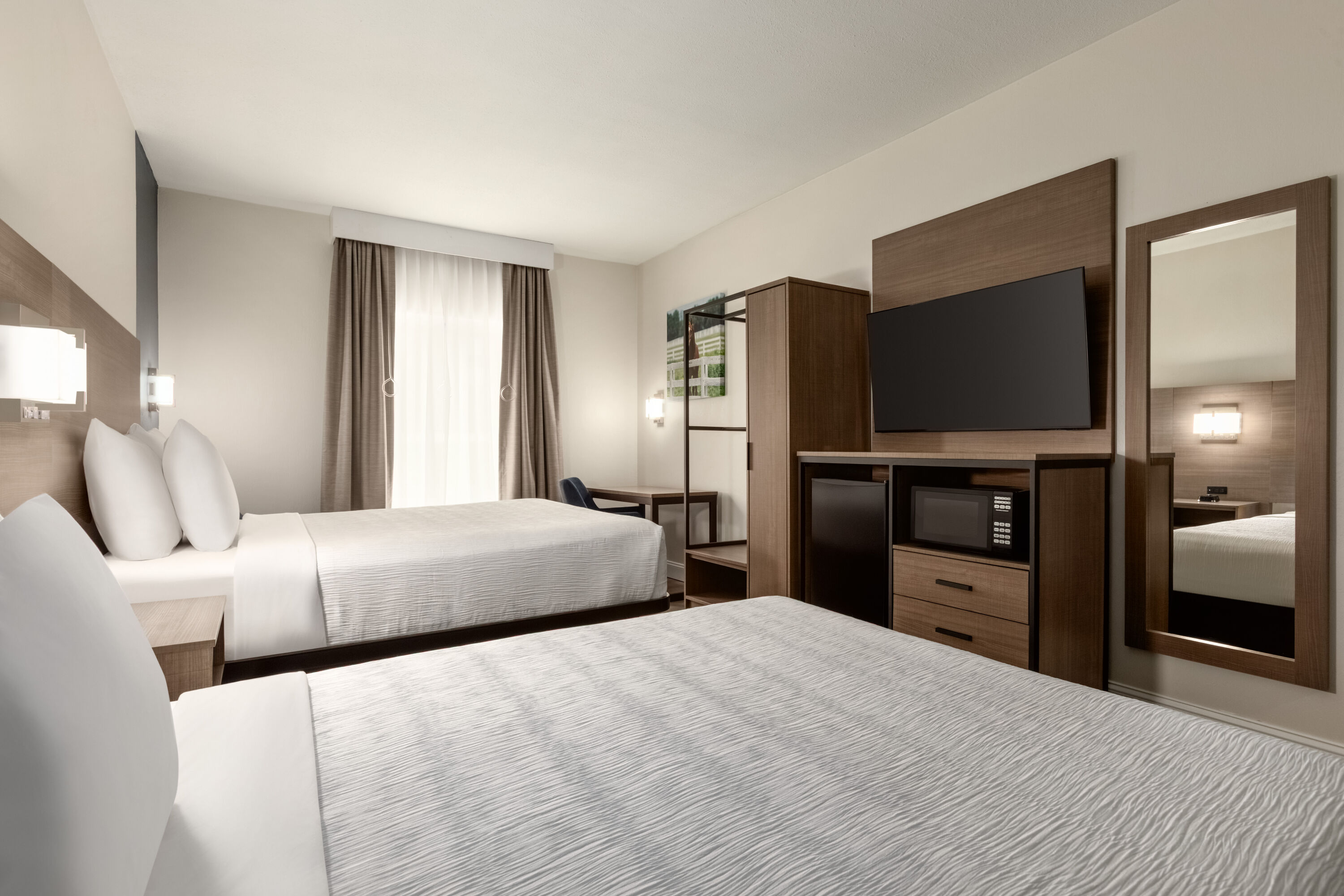 Guest room at the Baymont by Wyndham La Grange KY Southeast in La Grange, Kentucky