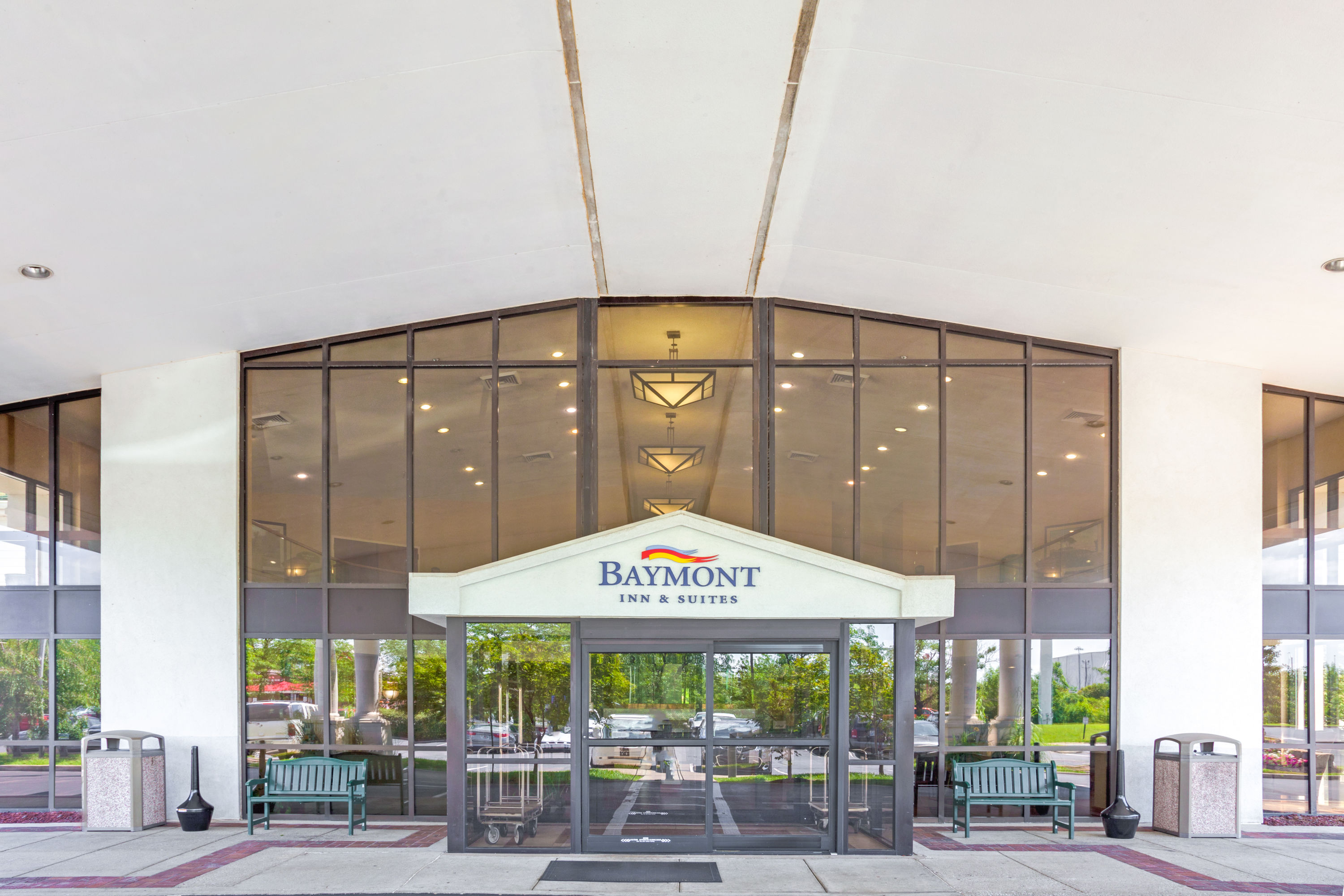 Baymont By Wyndham Louisville Airport South Louisville Ky Hotels
