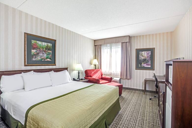 Guest room at the Baymont Inn & Suites Louisville Airport South in Louisville, Kentucky