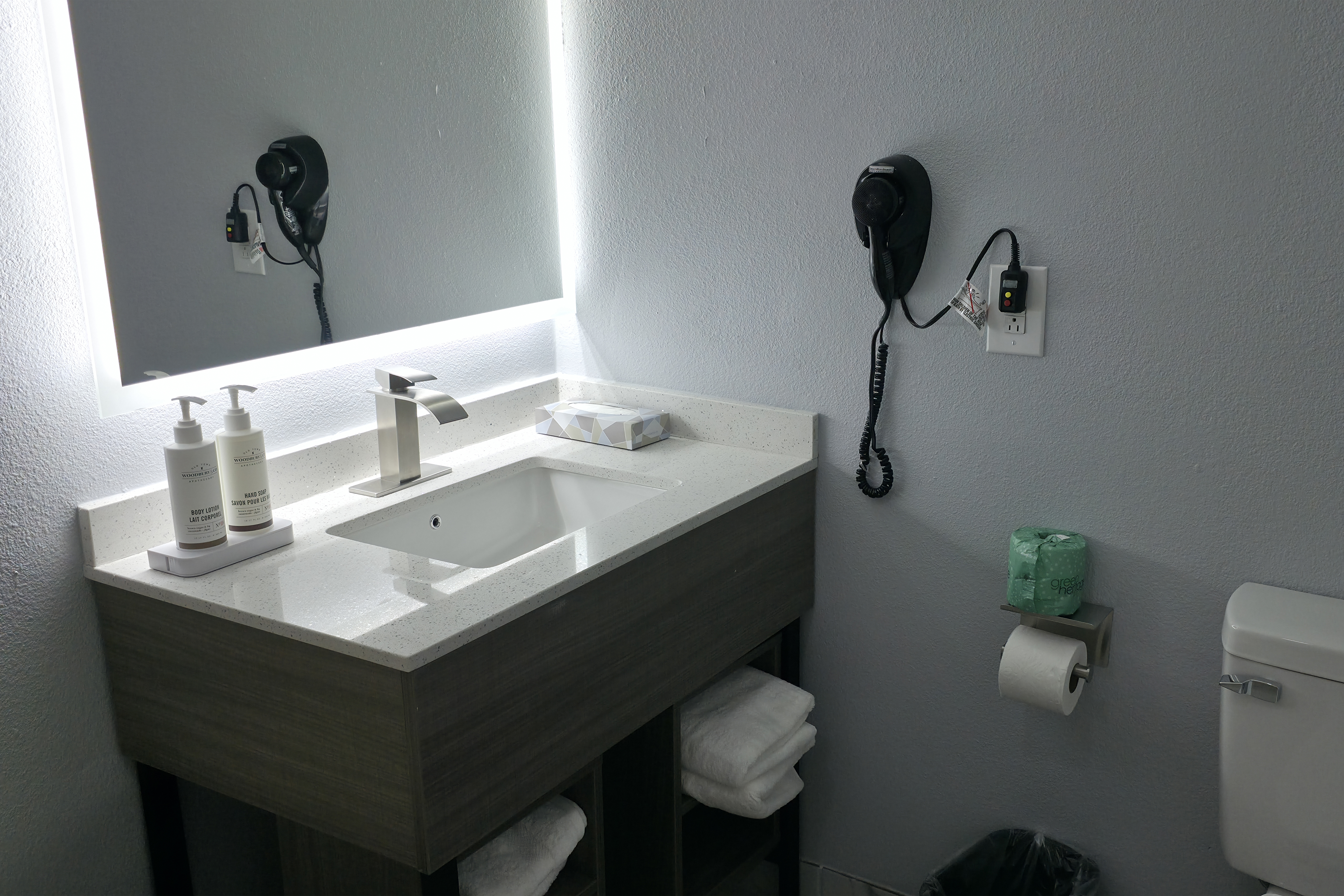 Guest room bath at the Baymont by Wyndham Louisville Southwest in Louisville, Kentucky