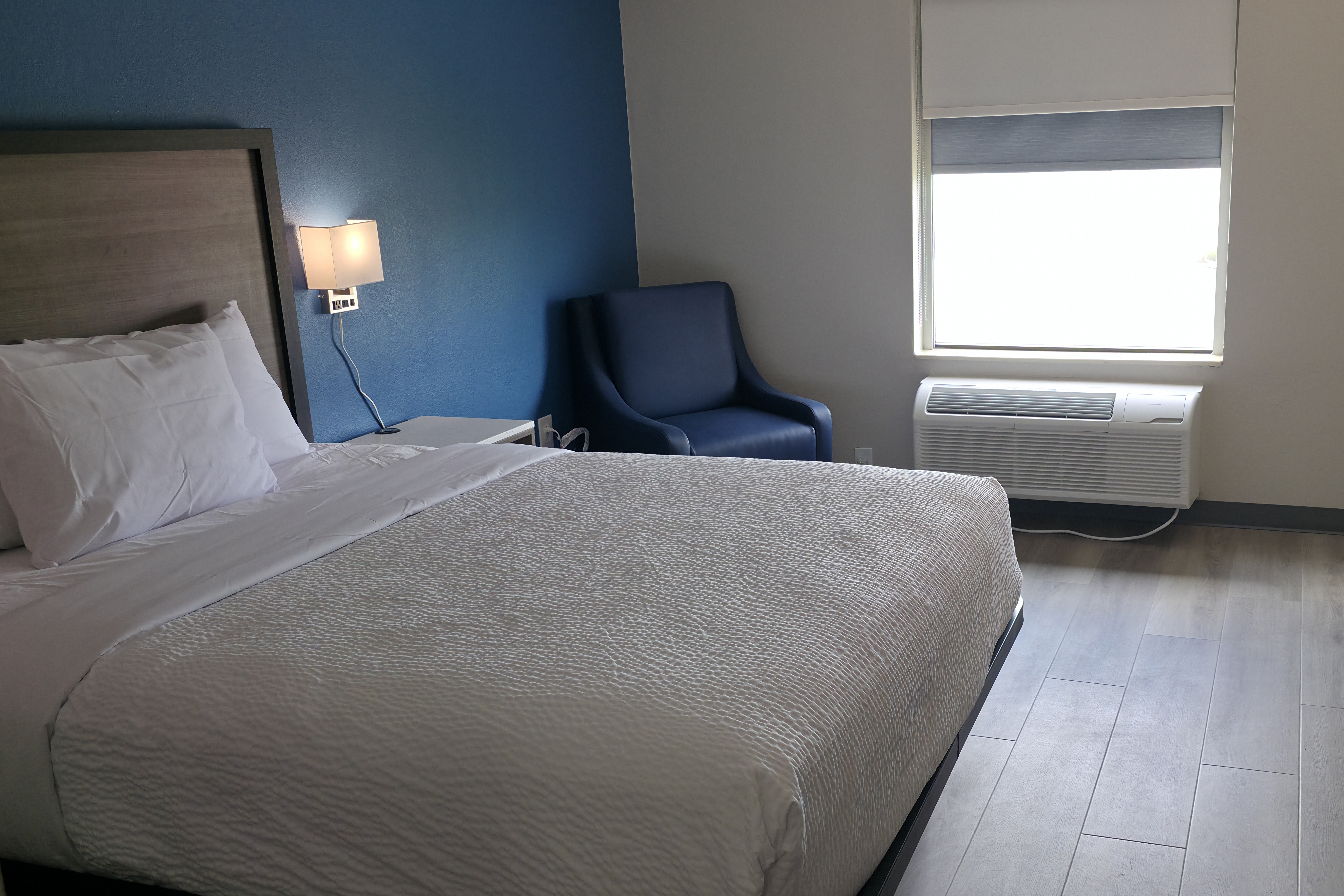 Guest room at the Baymont by Wyndham Louisville Southwest in Louisville, Kentucky