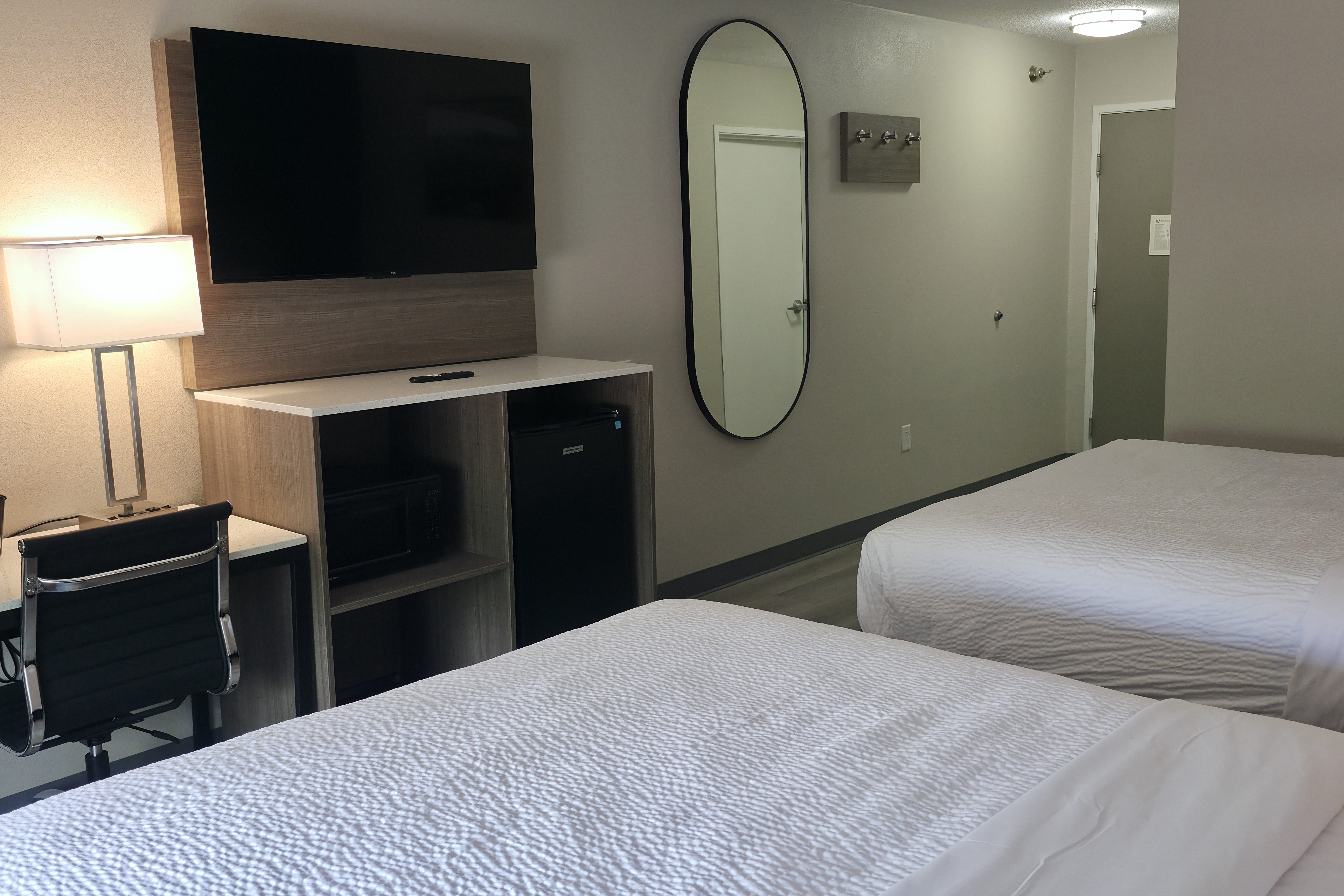 Guest room at the Baymont by Wyndham Louisville Southwest in Louisville, Kentucky