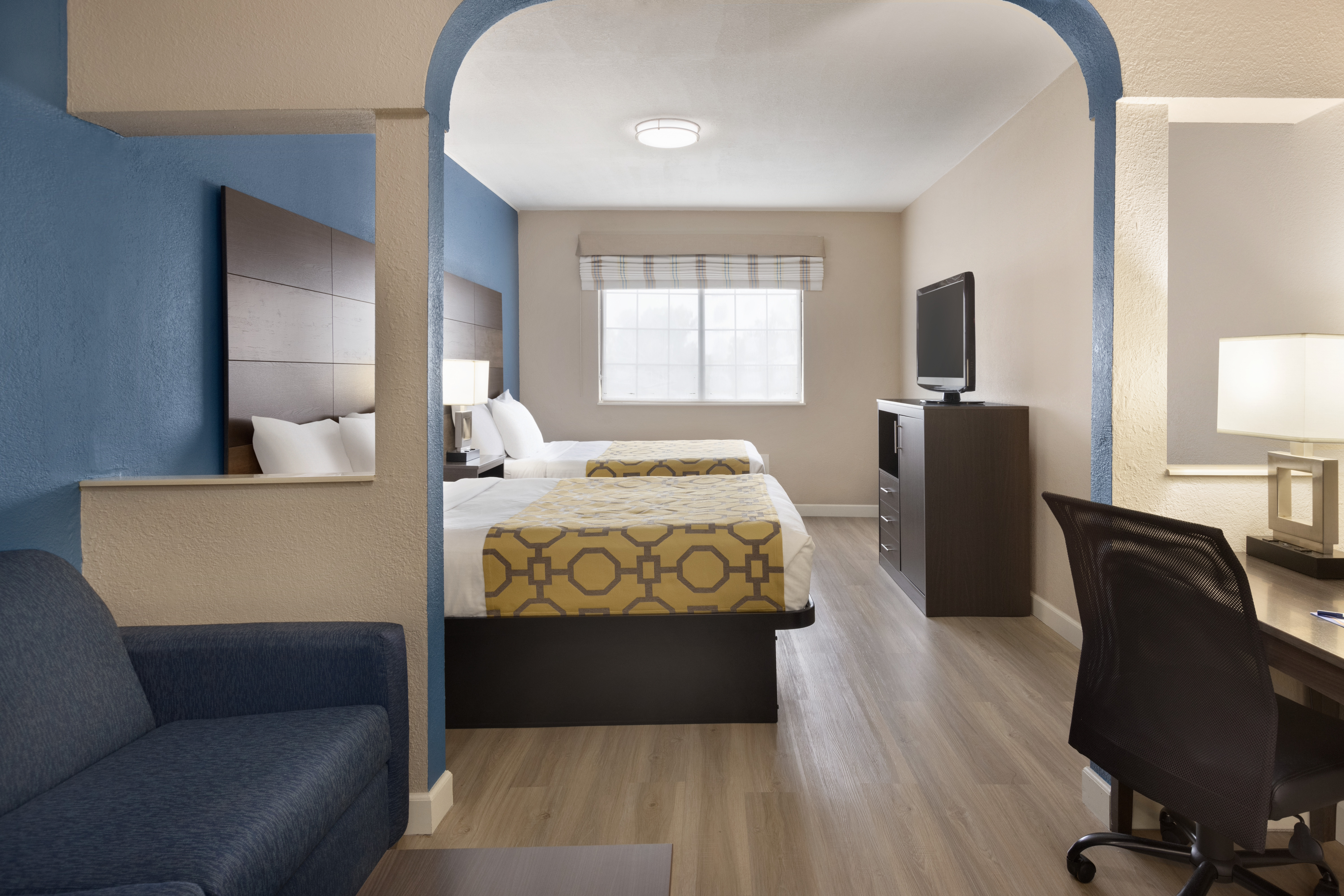 Guest room at the Baymont by Wyndham Winchester in Winchester, Kentucky