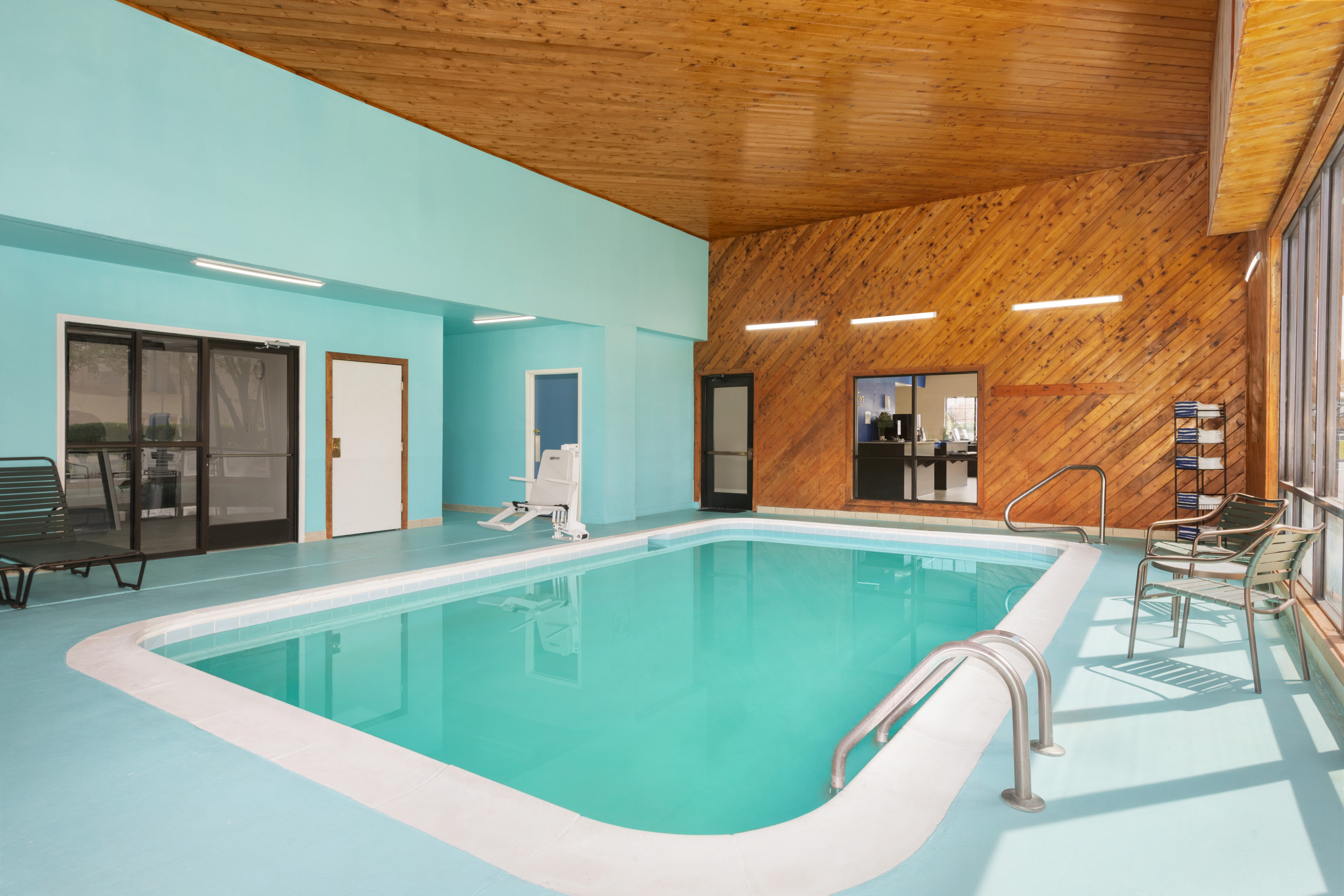 Indoor pool at the Baymont by Wyndham Winchester in Winchester, Kentucky