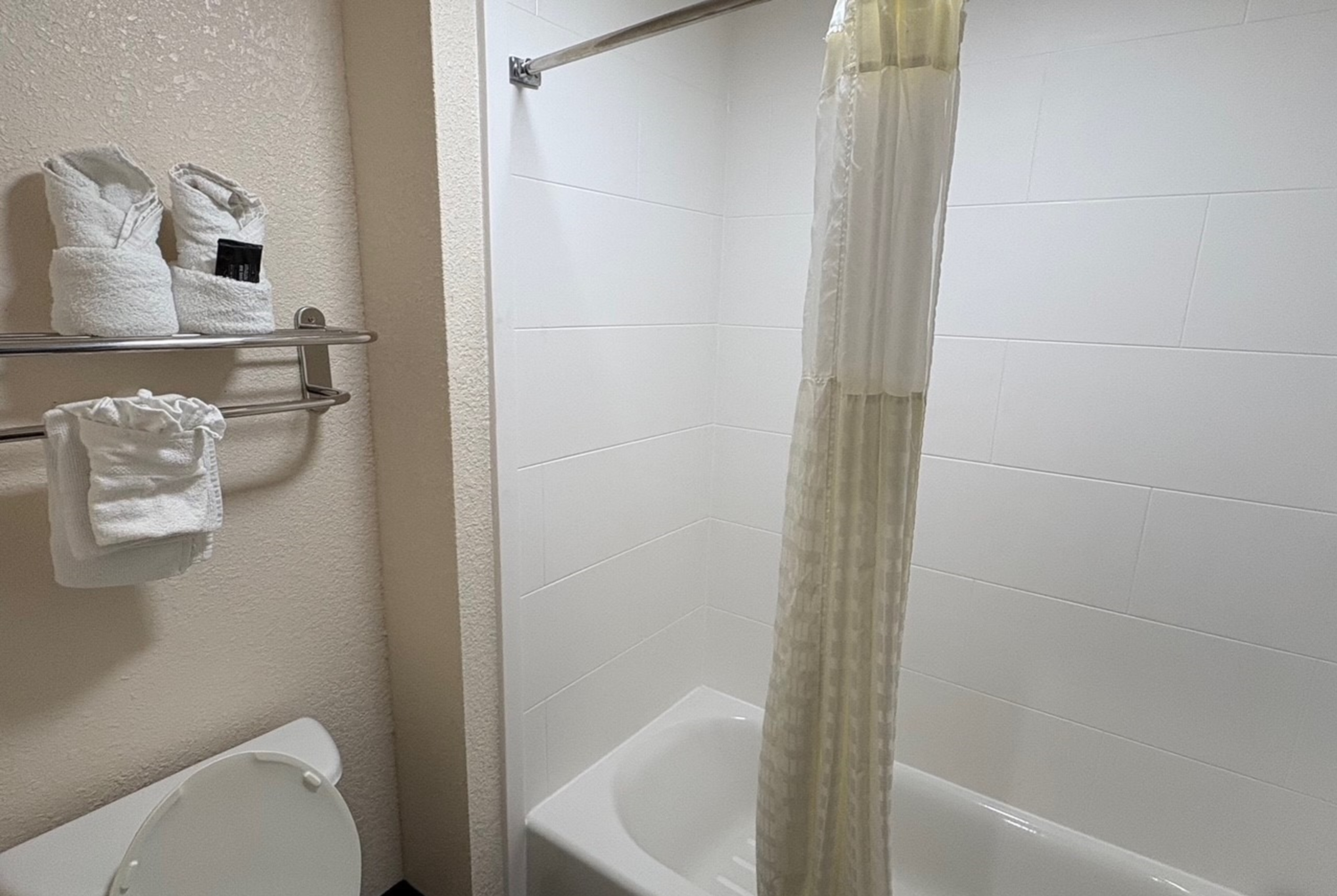 Guest room bath at the Baymont by Wyndham Iowa Lake Charles in Iowa, Louisiana