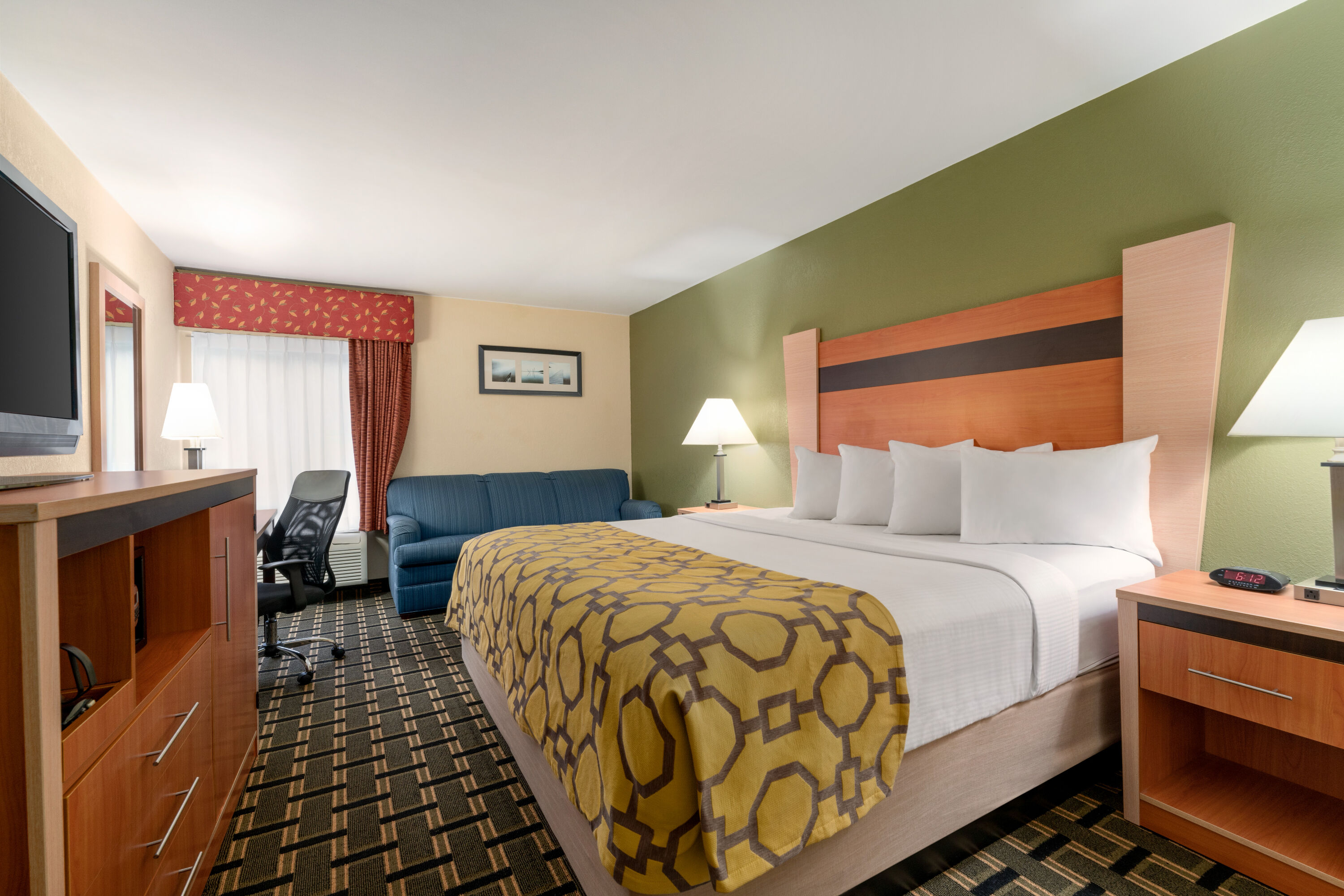Guest room at the Baymont by Wyndham North Dartmouth / Fall River in North Dartmouth, Massachusetts