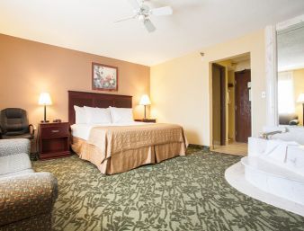 Guest room at the Baymont by Wyndham Battle Creek/I-94 in Battle Creek, Michigan