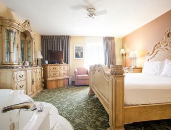 Guest room at the Baymont by Wyndham Battle Creek/I-94 in Battle Creek, Michigan