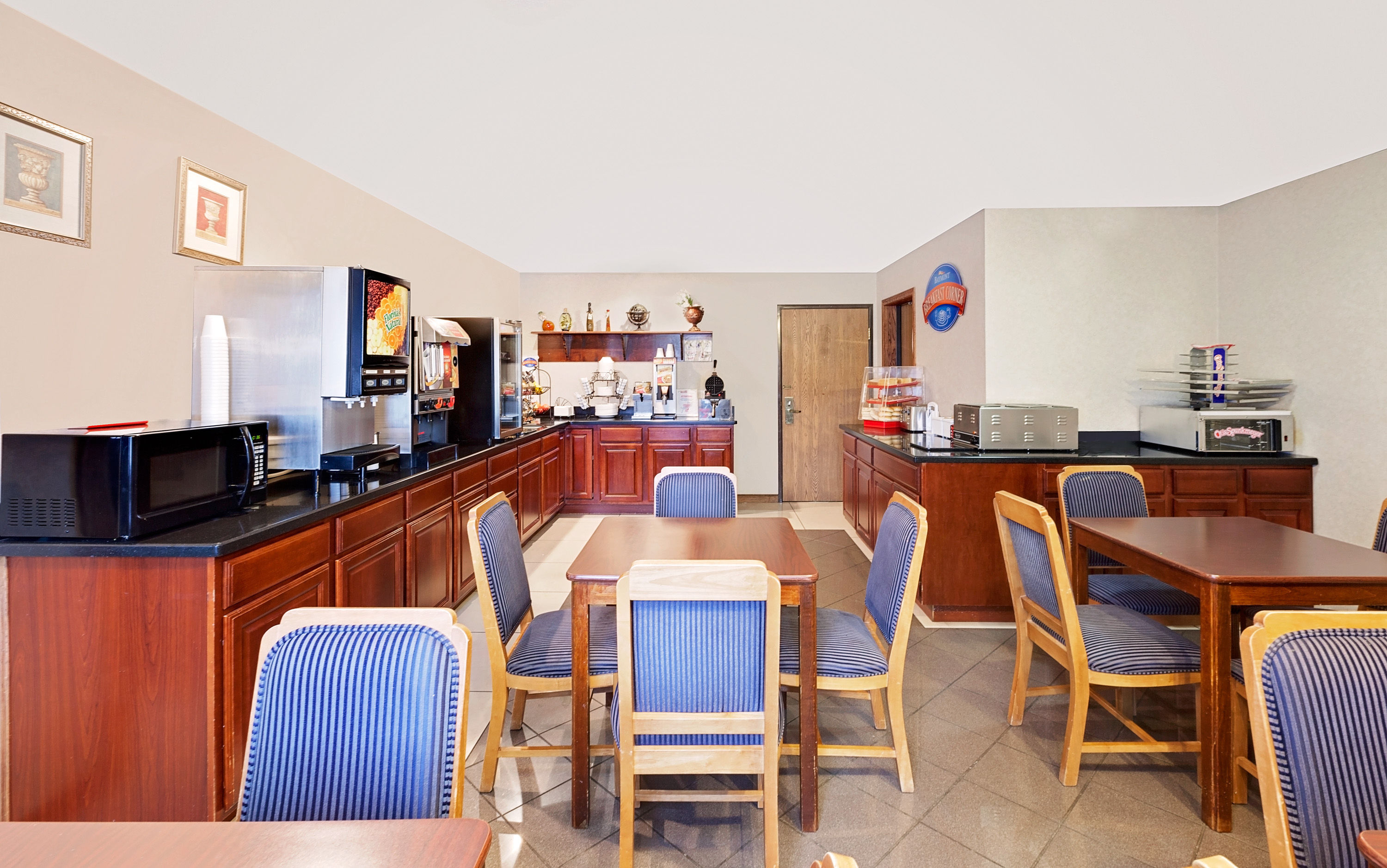 Baymont by Wyndham Battle Creek Downtown Battle Creek, MI Hotels