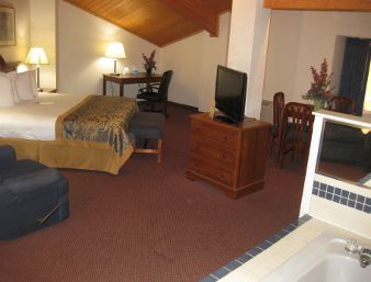 Baymont by Wyndham Dowagiac  Dowagiac  Hotels MI  49047