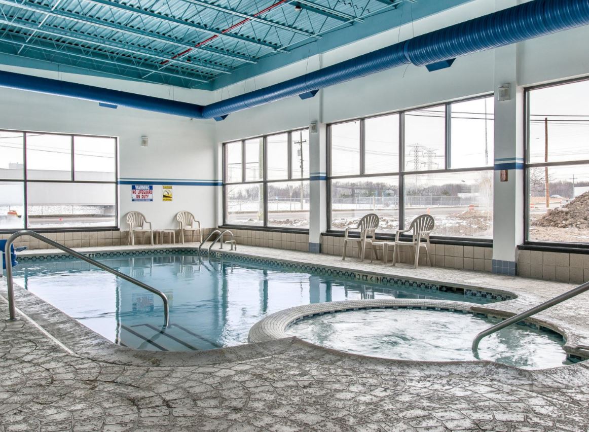 Baymont By Wyndham Flat Rock Flat Rock Mi Hotels