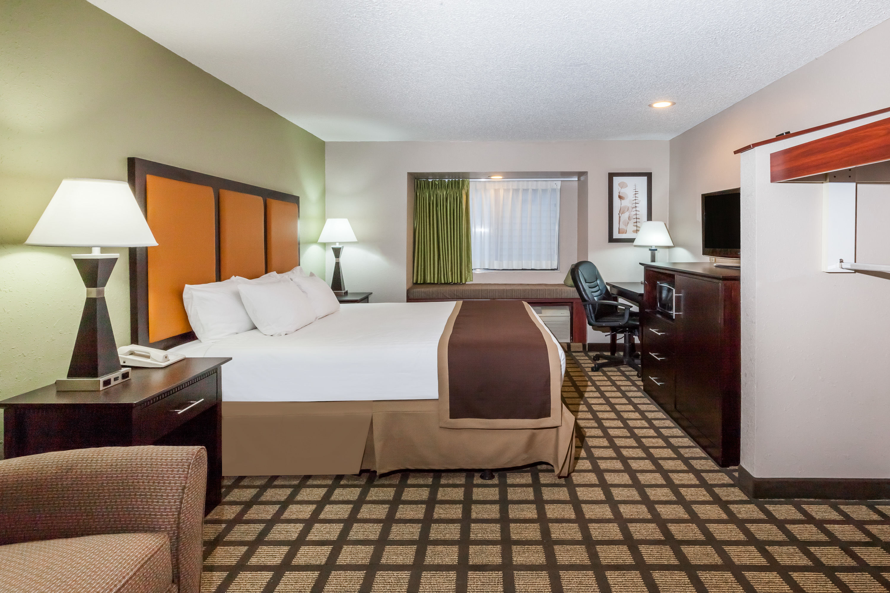 Baymont By Wyndham Gaylord Gaylord Mi Hotels
