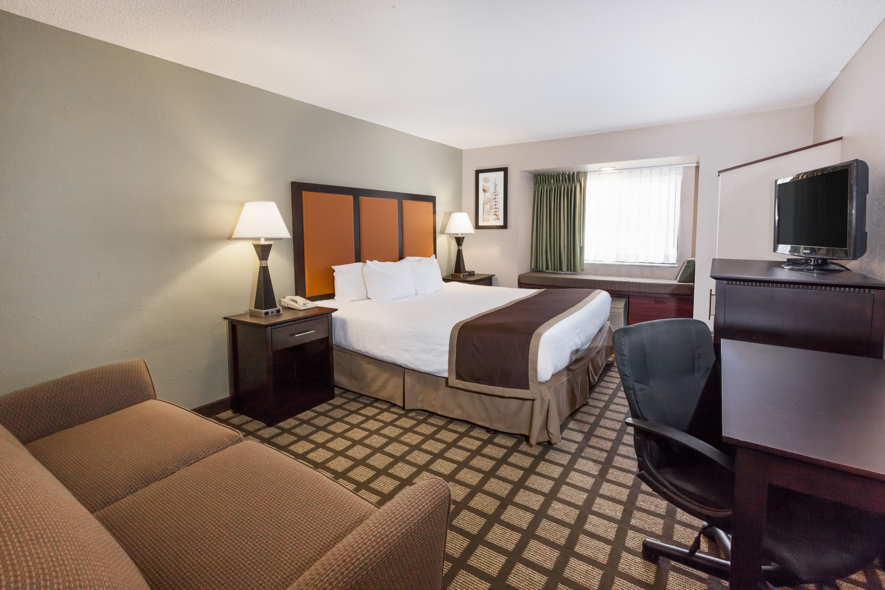 Baymont By Wyndham Gaylord Gaylord Mi Hotels
